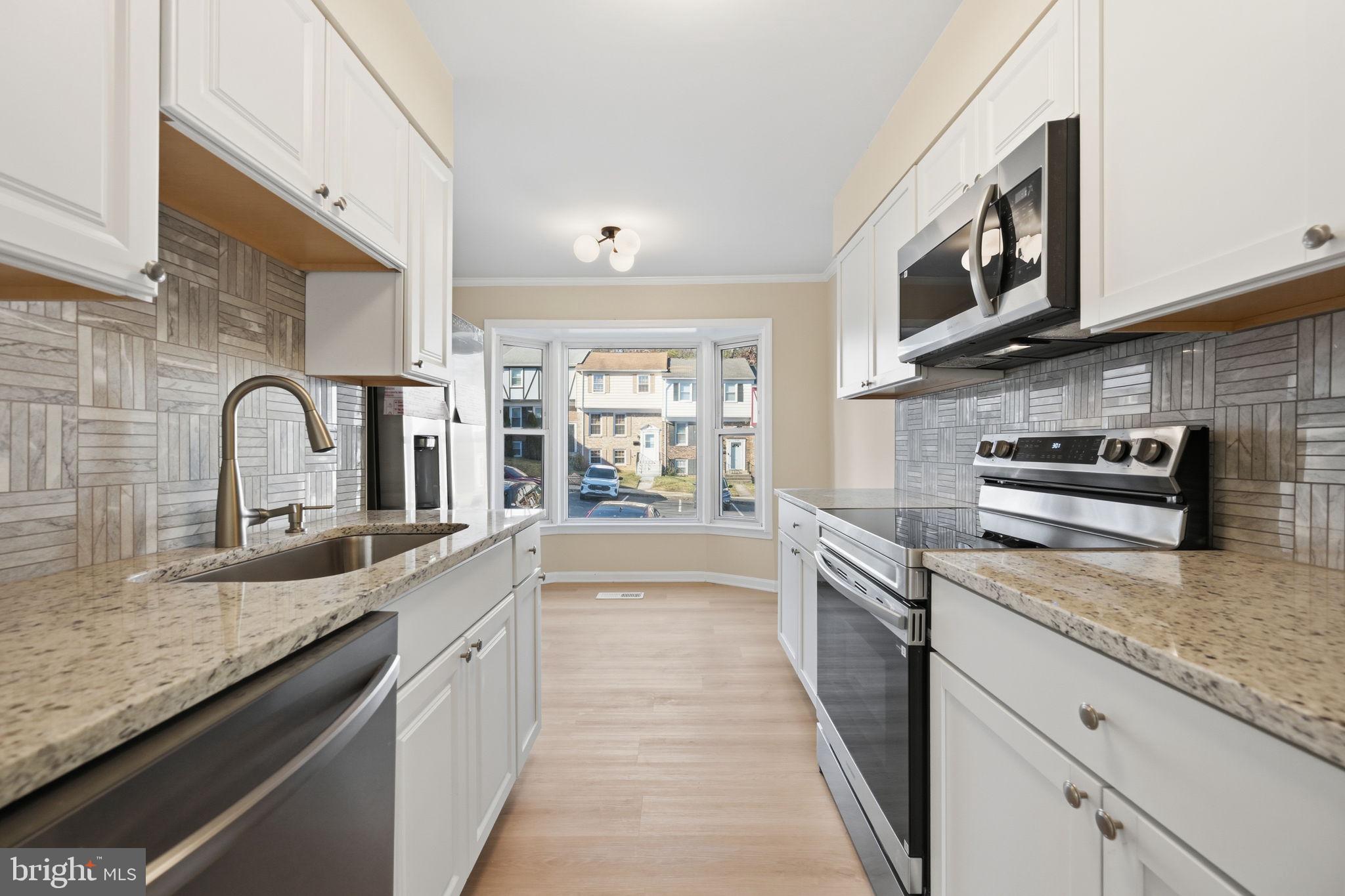 HANSON OAKS - Residential