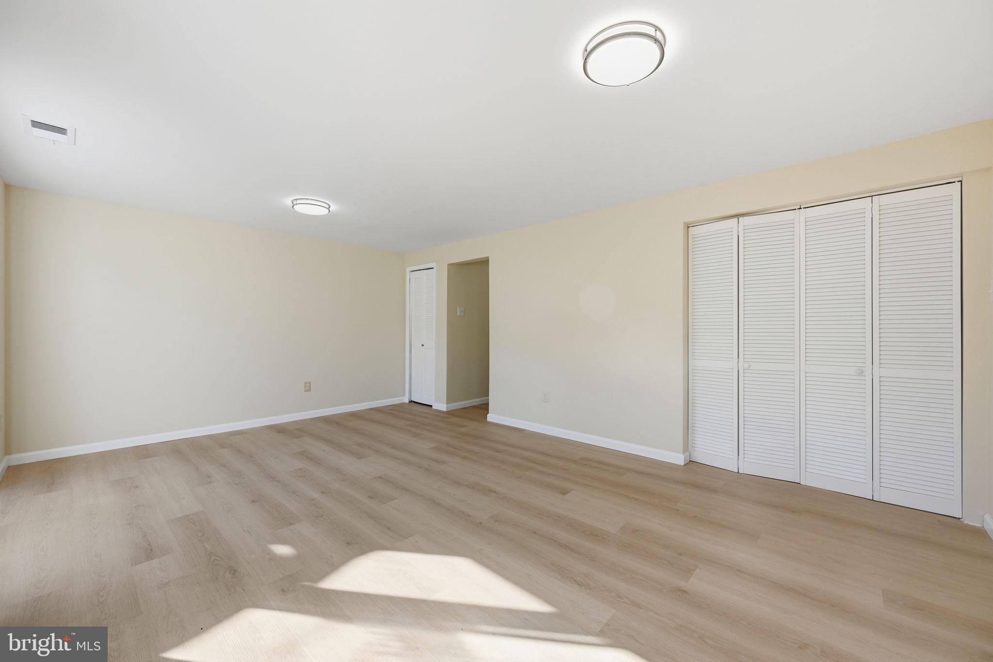 HANSON OAKS - Residential