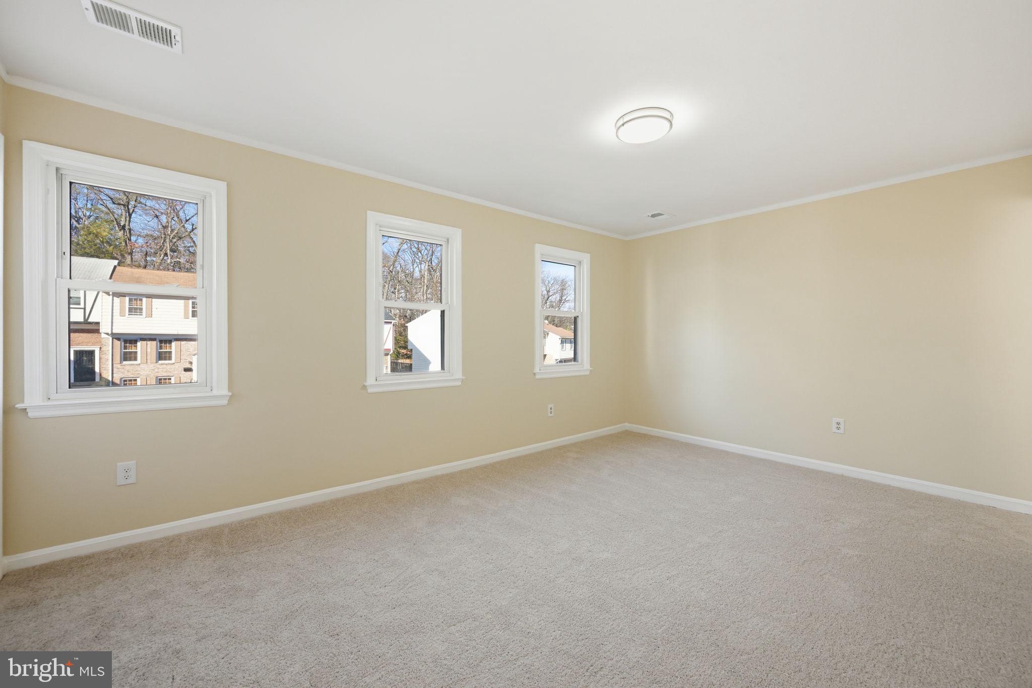 HANSON OAKS - Residential