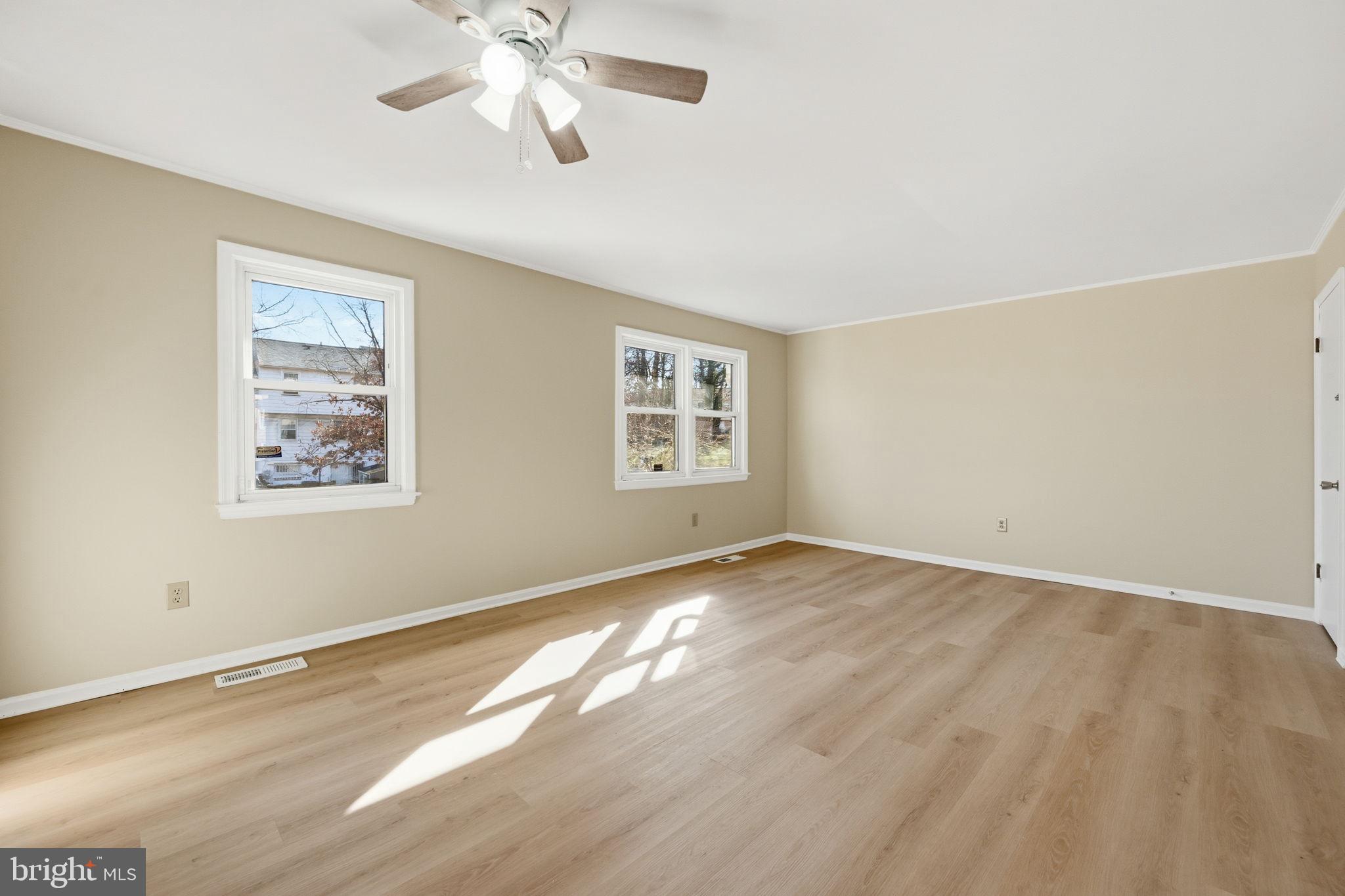 HANSON OAKS - Residential