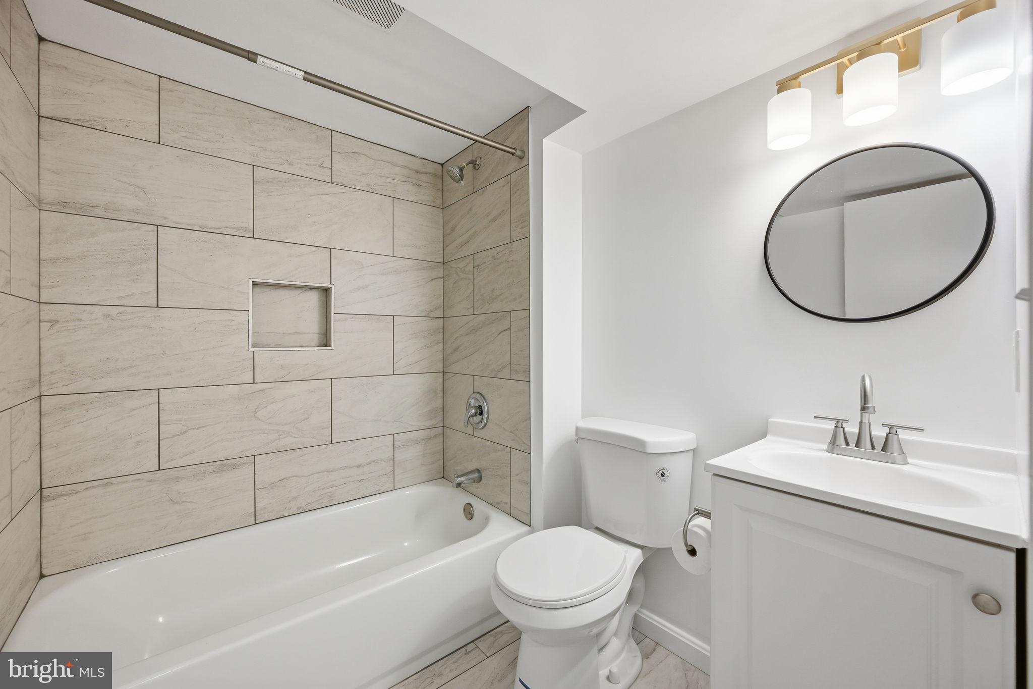 HANSON OAKS - Residential