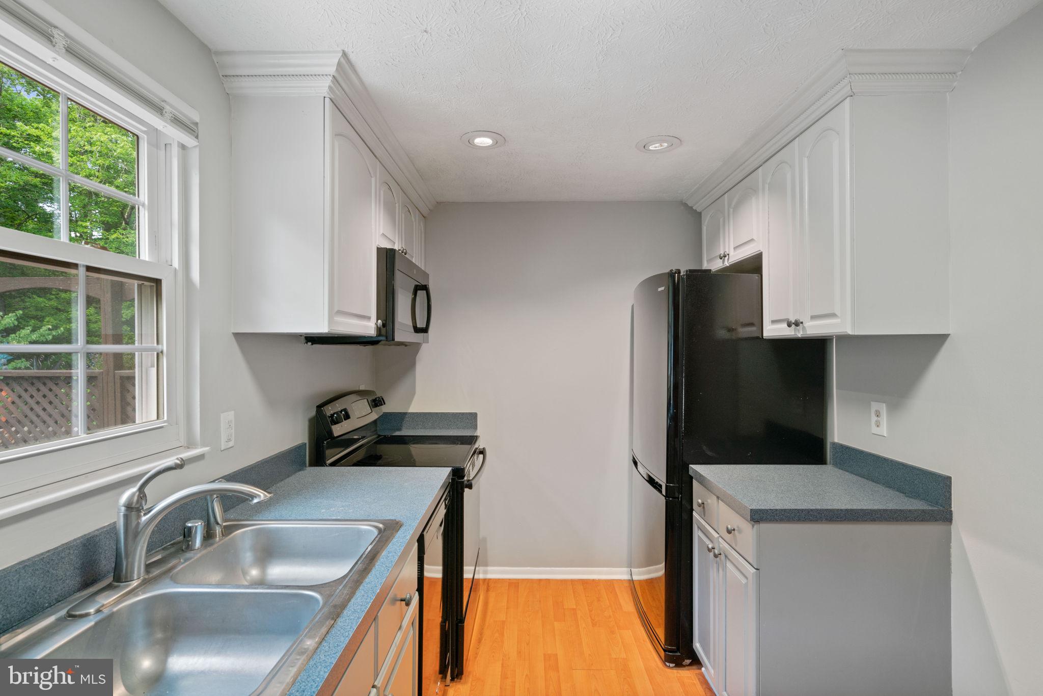 NEWINGTON FOREST - Residential Lease