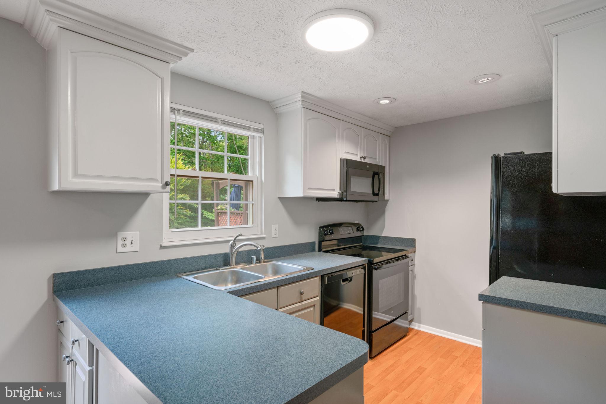 NEWINGTON FOREST - Residential Lease