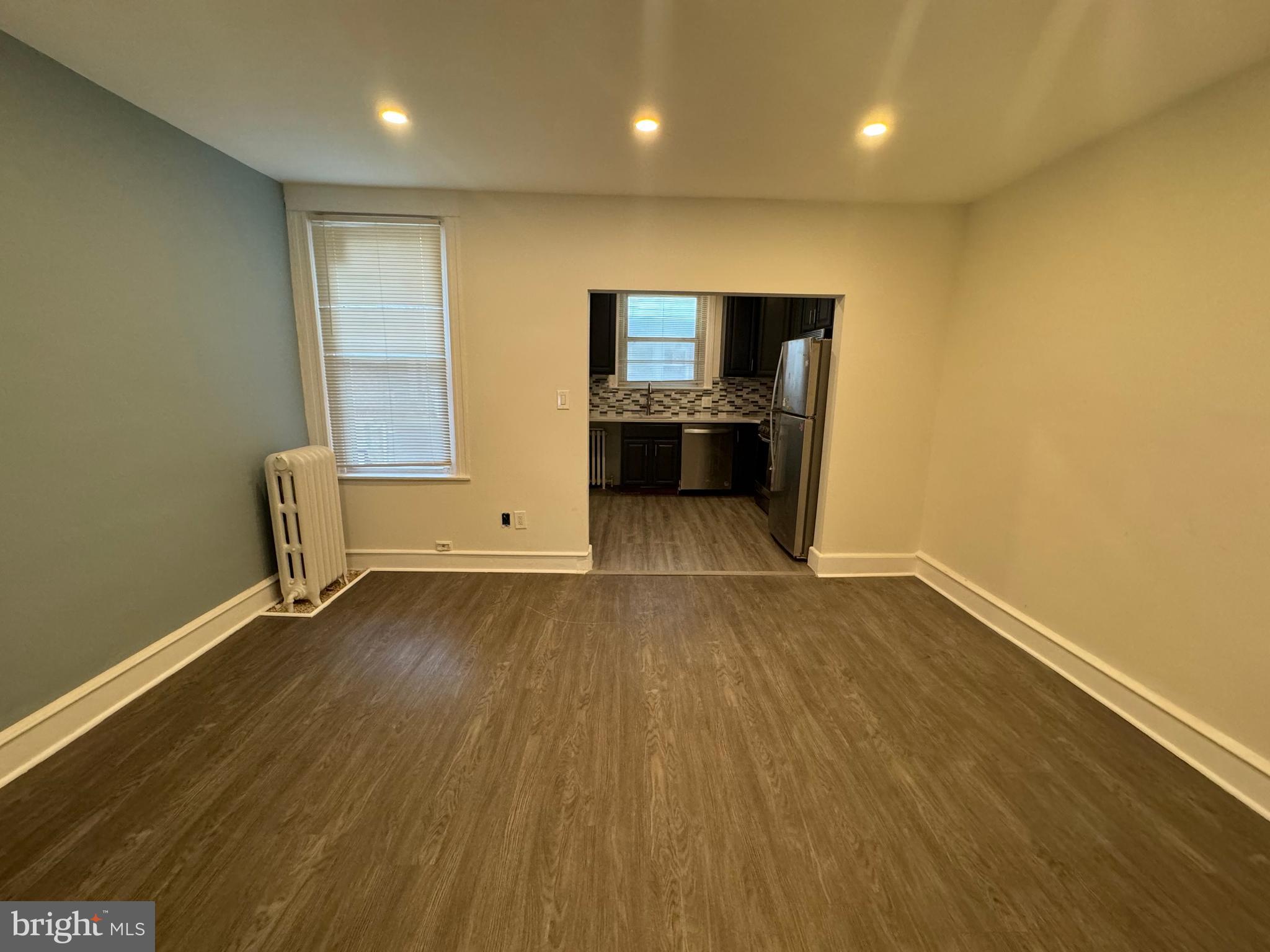 MAYFAIR (EAST) - Residential