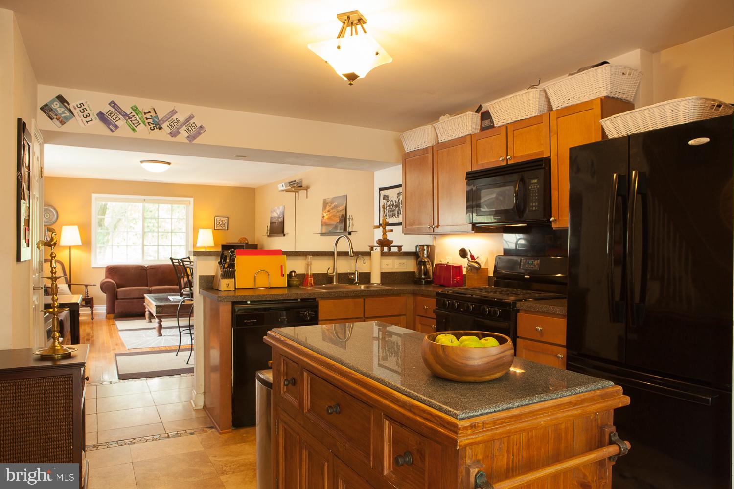 PARKSIDE AT ALEXANDRIA - Residential Lease