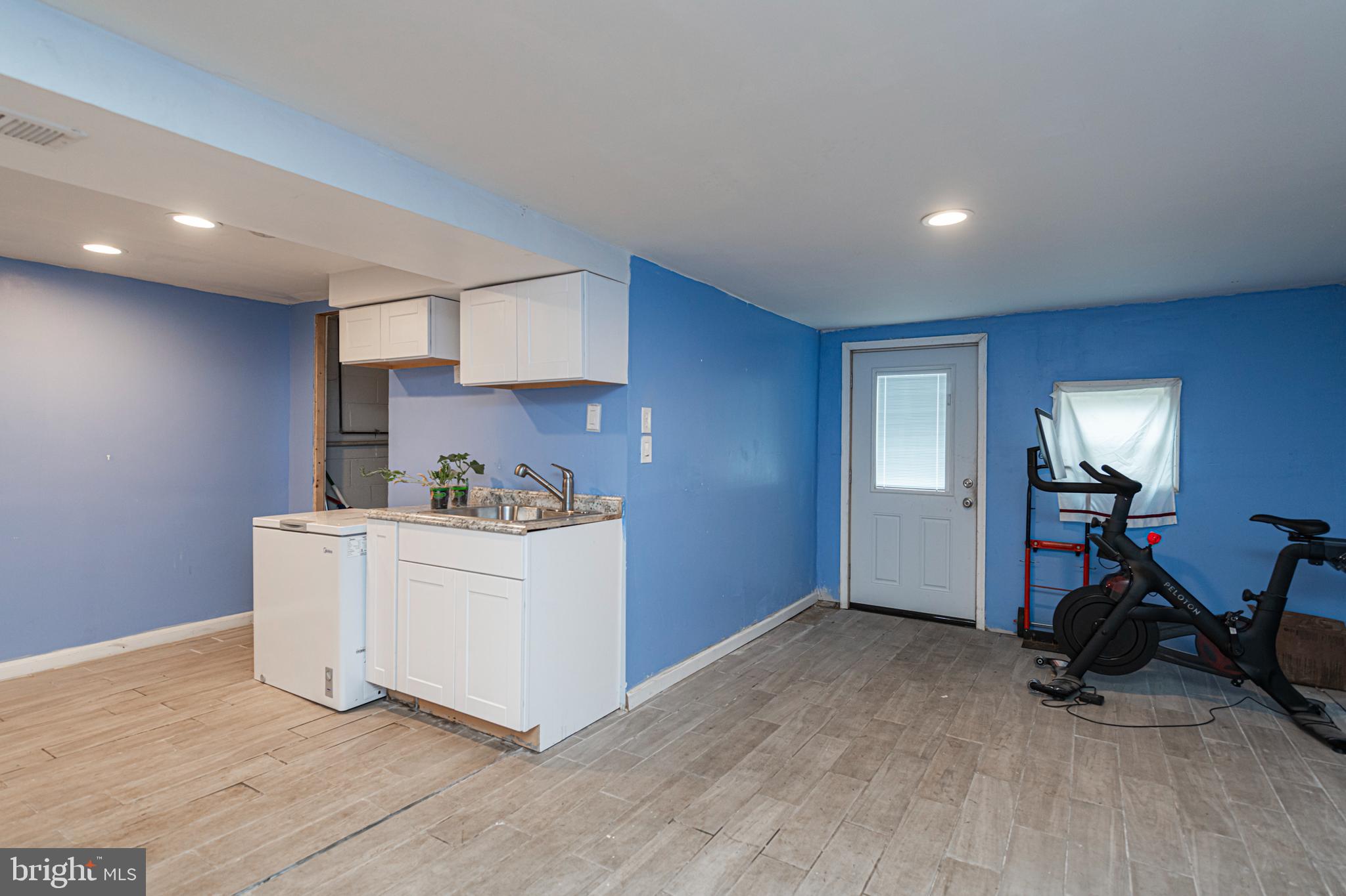 CRESTMONT FARMS - Residential