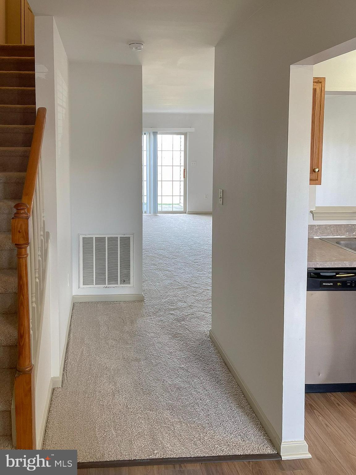 1853 SHADY OAK DRIVE