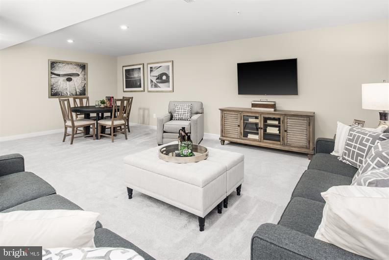 GREEN LANE MEADOWS - Residential