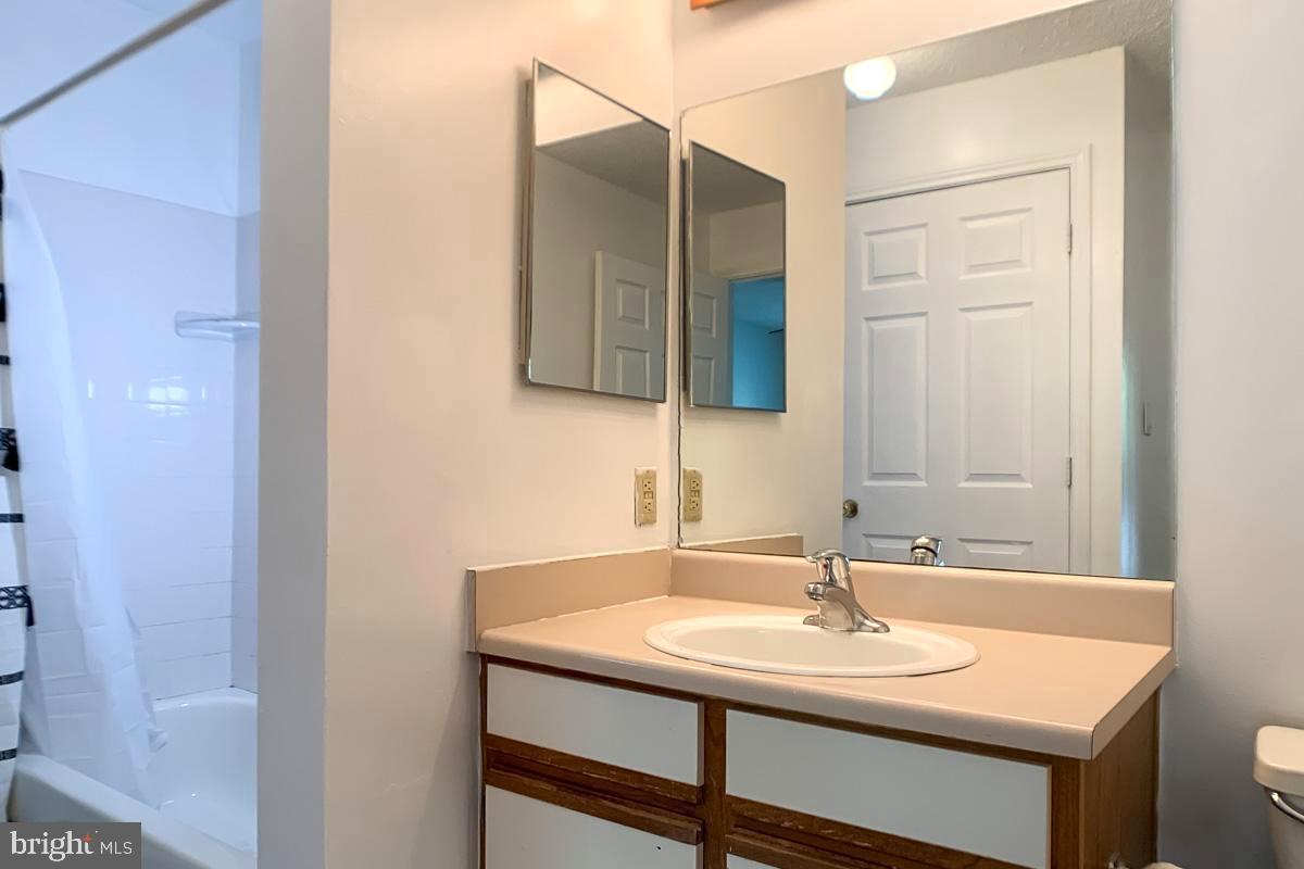 WESTMAREN CONDO - Residential Lease