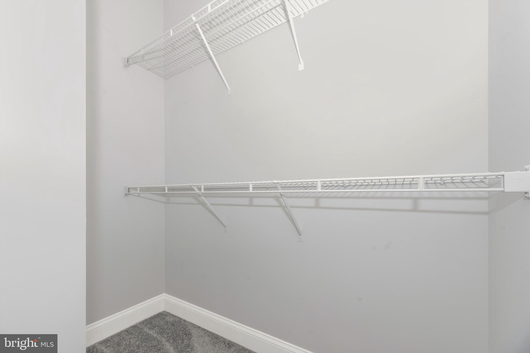 SPRING MILL - Residential