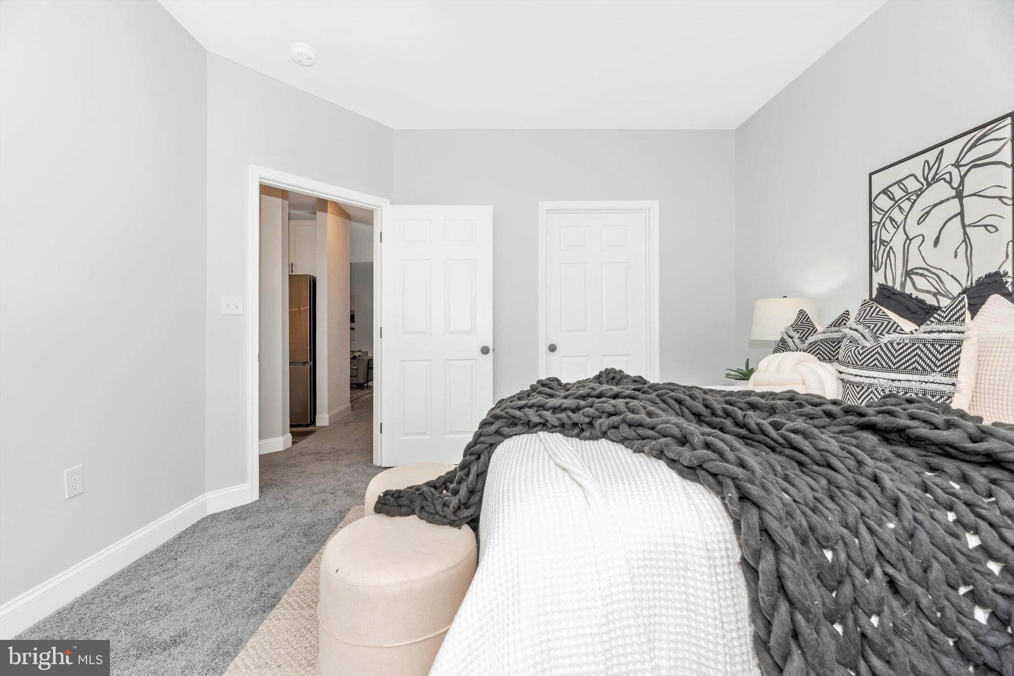 SPRING MILL - Residential