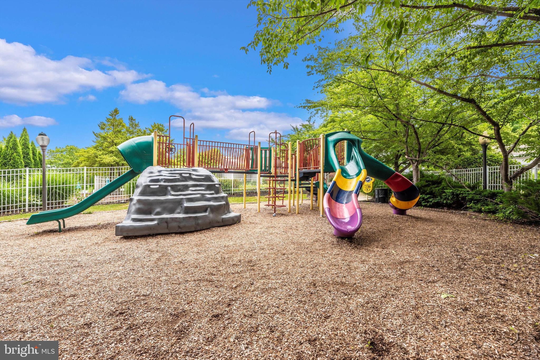 SPRING MILL - Residential