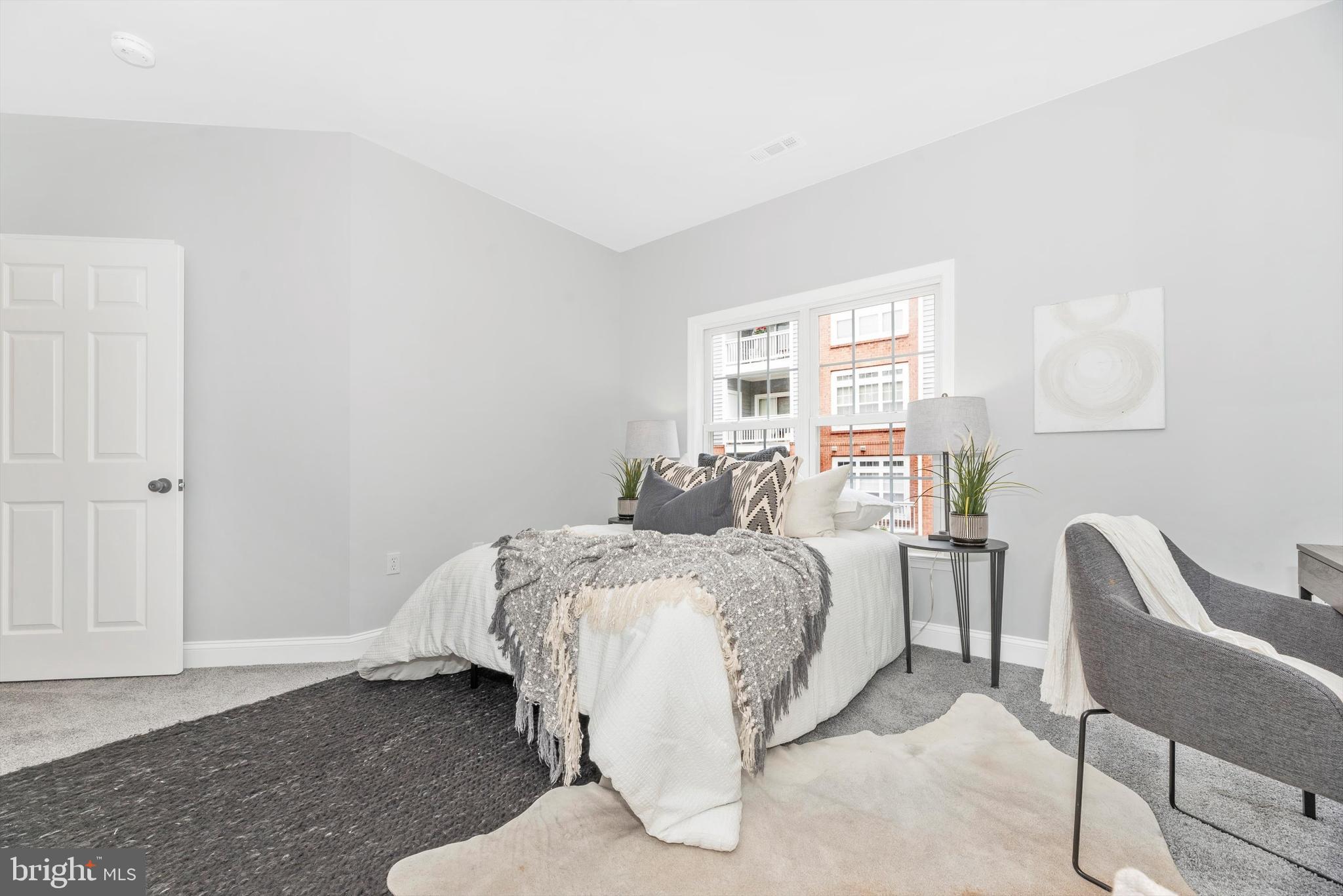 SPRING MILL - Residential