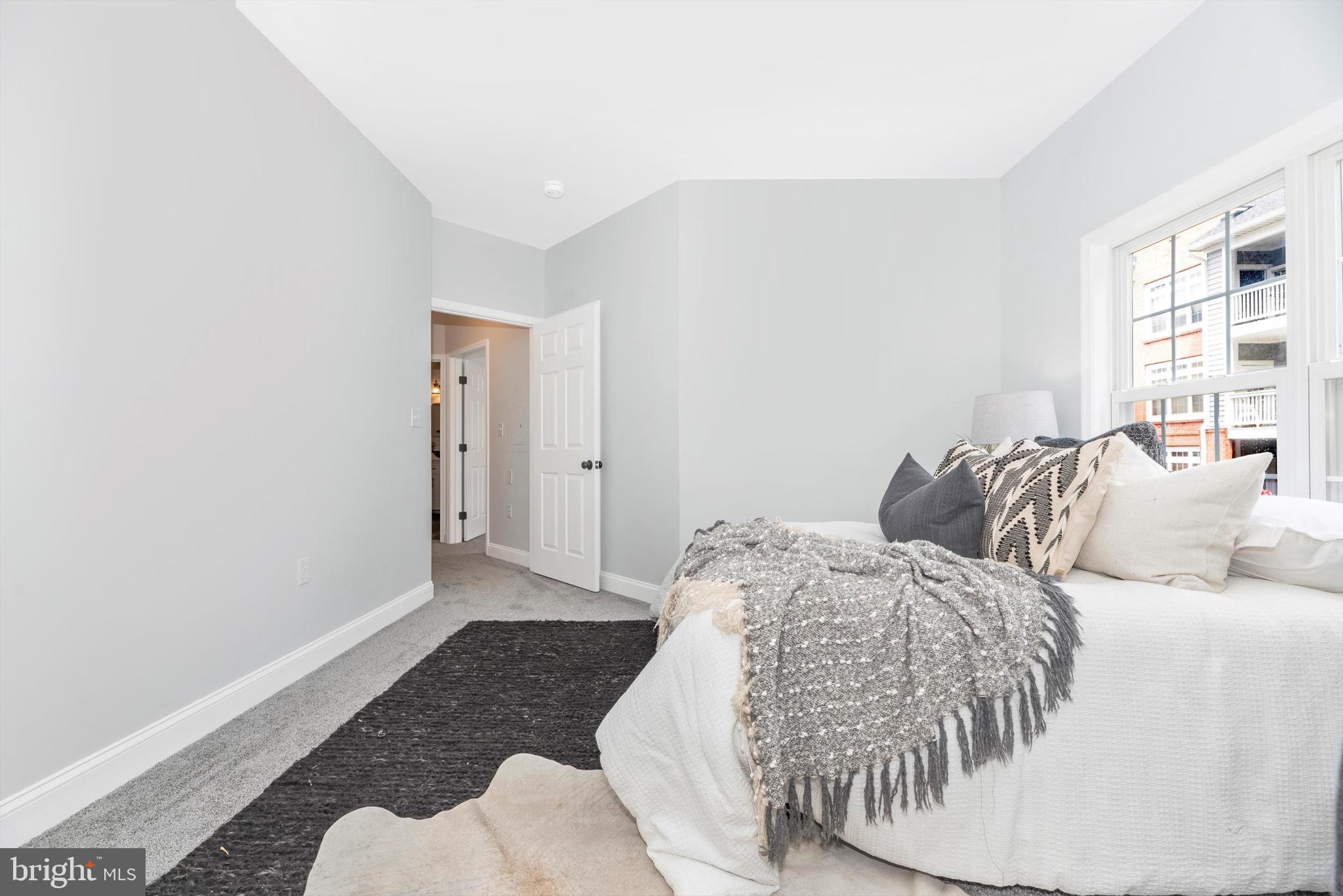 SPRING MILL - Residential