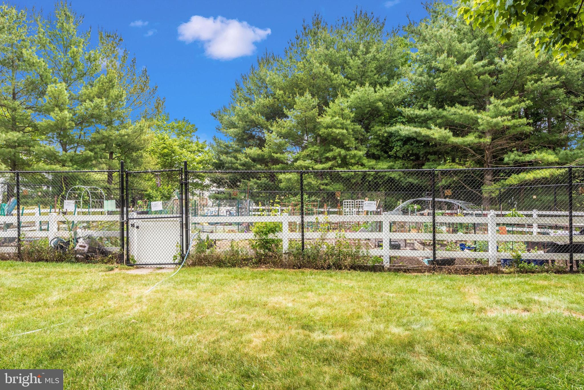 SPRING MILL - Residential