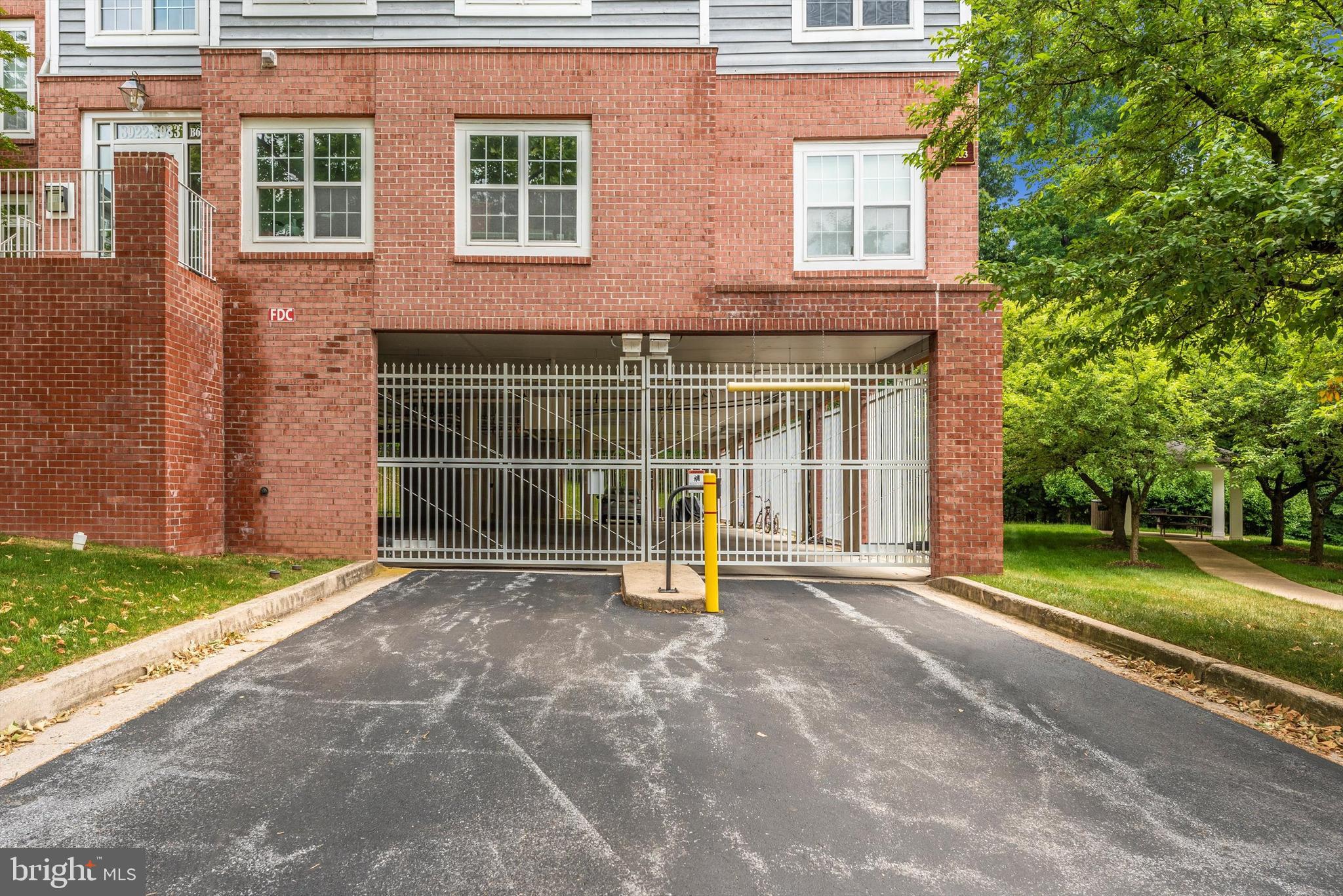 SPRING MILL - Residential