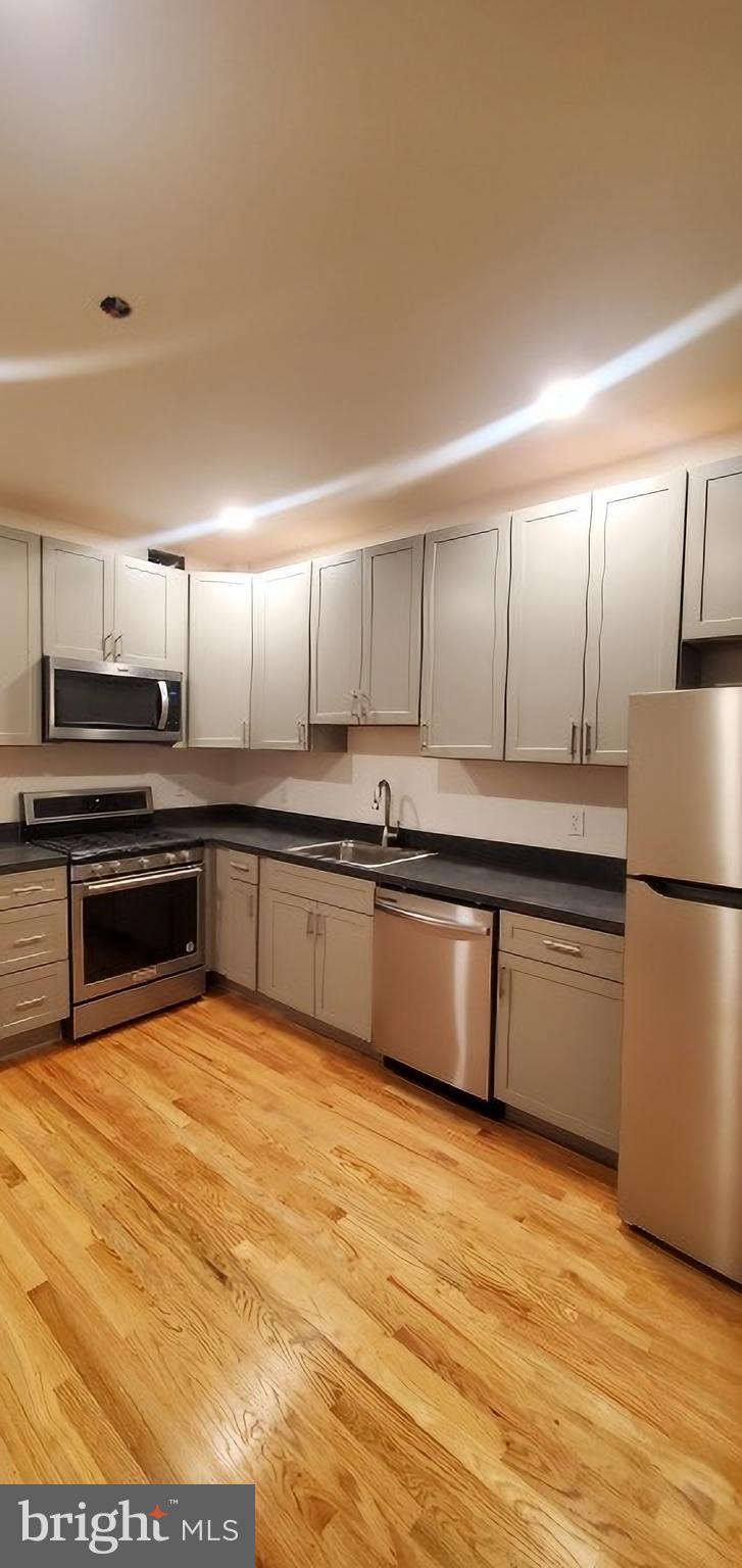 203 S GEORGE STREET 2ND FLOOR