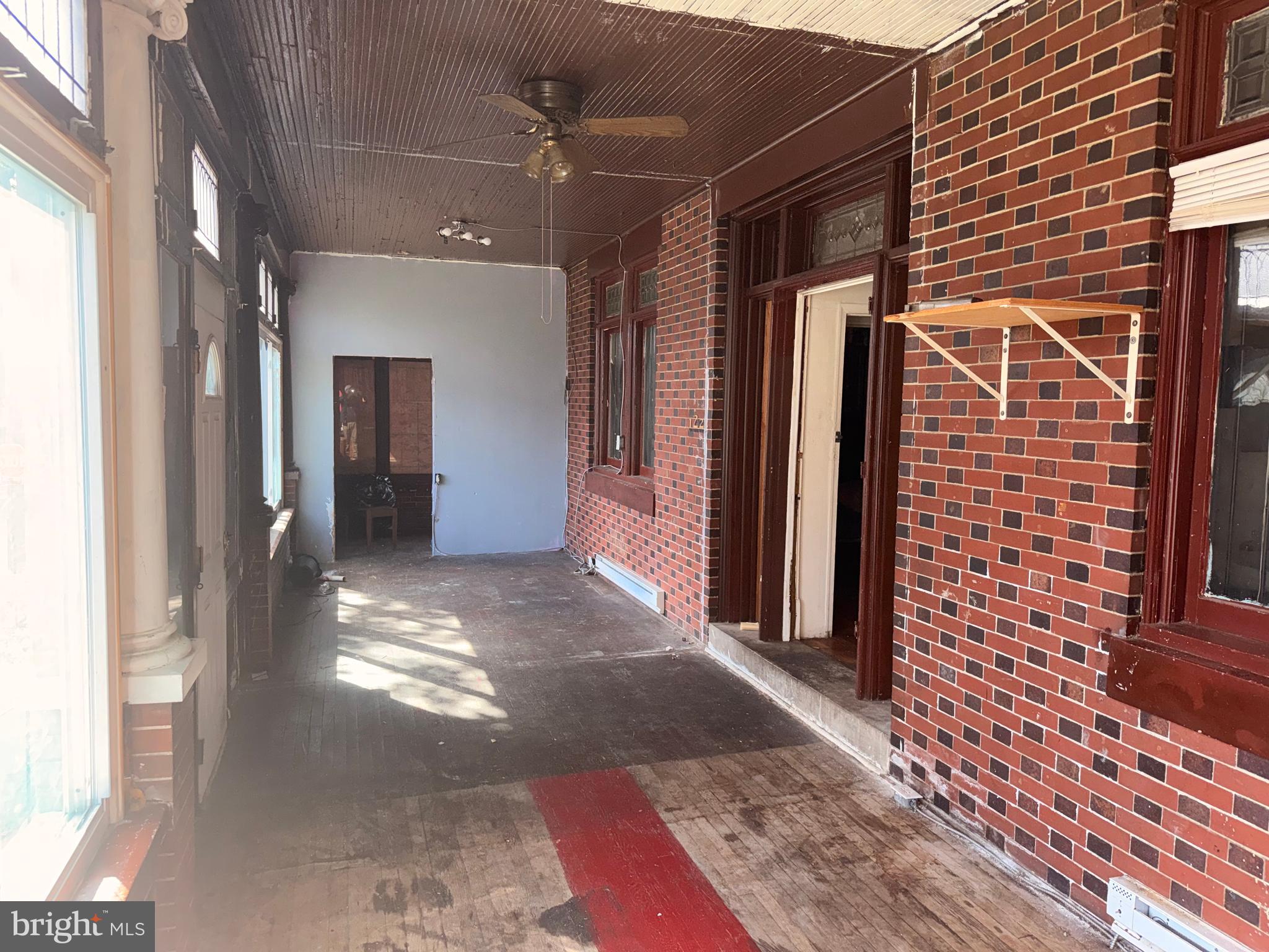 FERN ROCK - Residential