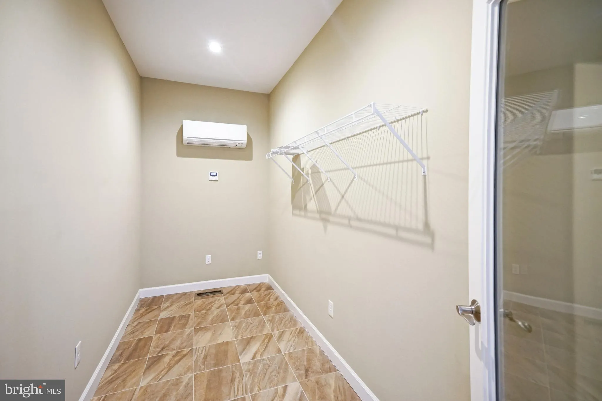 Lewes, Delaware 19958, United States, 4 Bedrooms Bedrooms, ,4 BathroomsBathrooms,Residential,Active,103719