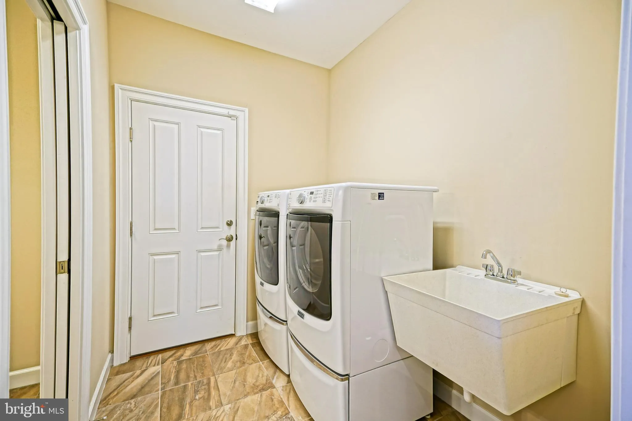 Lewes, Delaware 19958, United States, 4 Bedrooms Bedrooms, ,4 BathroomsBathrooms,Residential,Active,103719