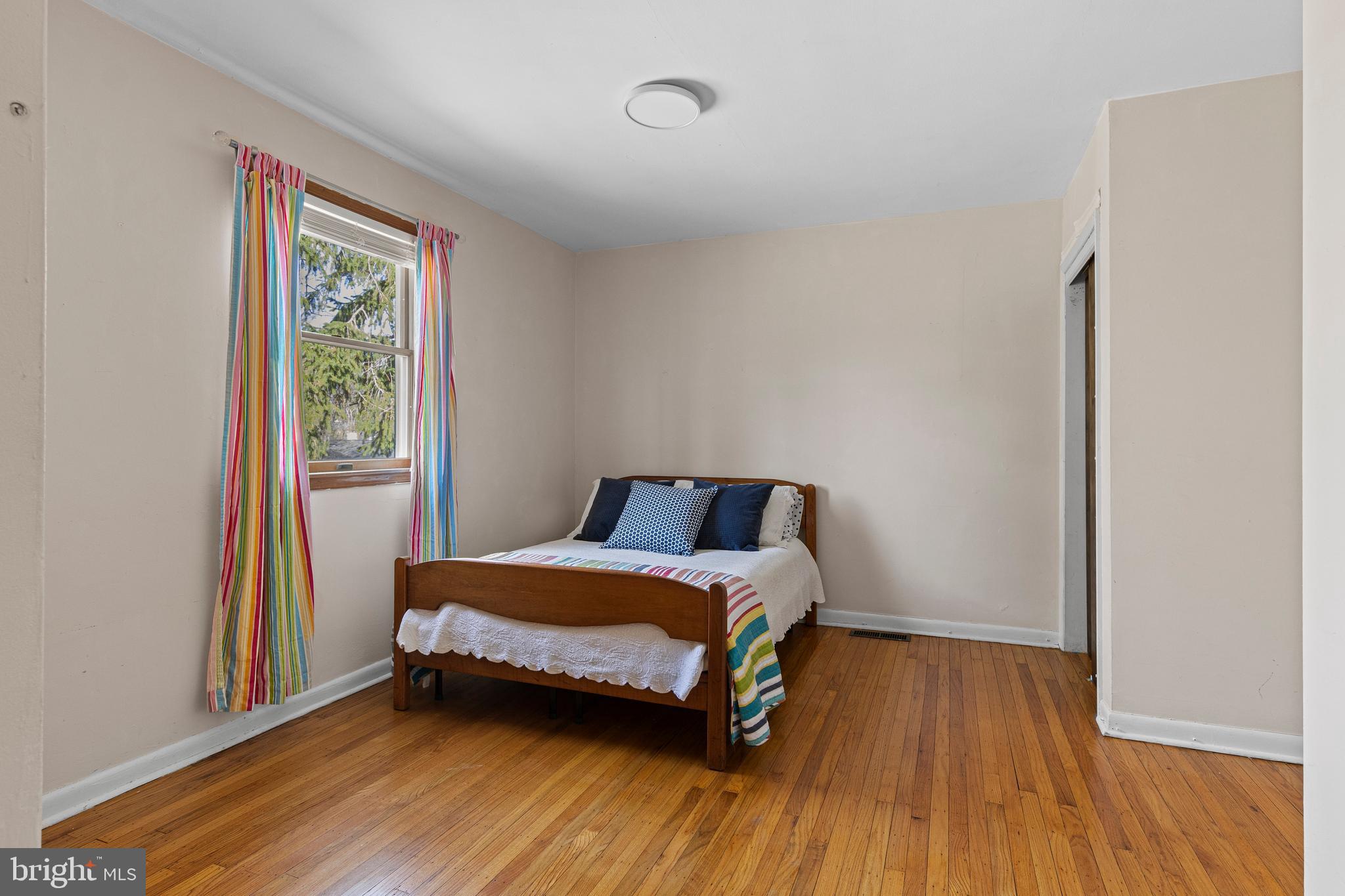 GARRETT HILL - Residential