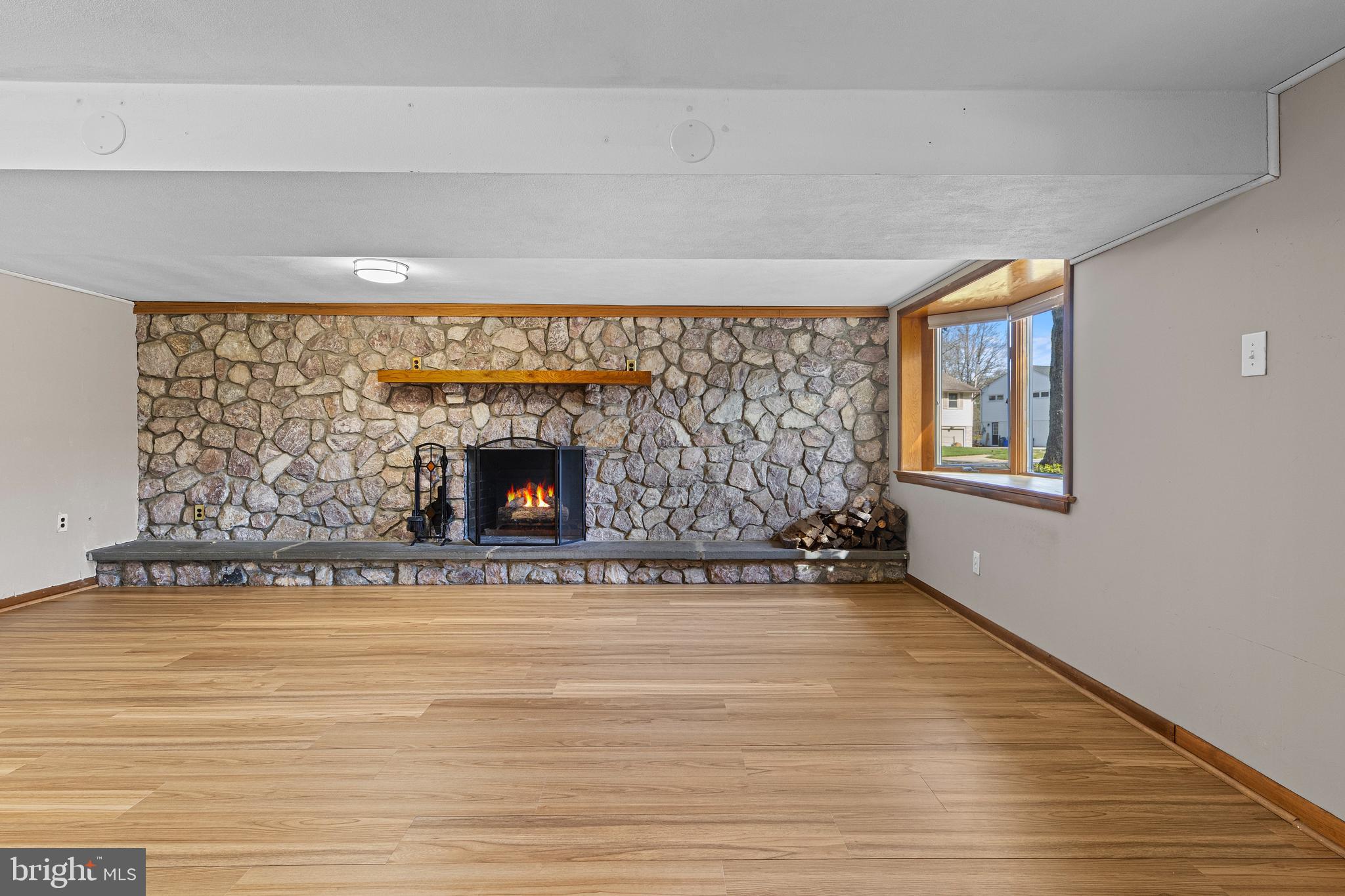 GARRETT HILL - Residential