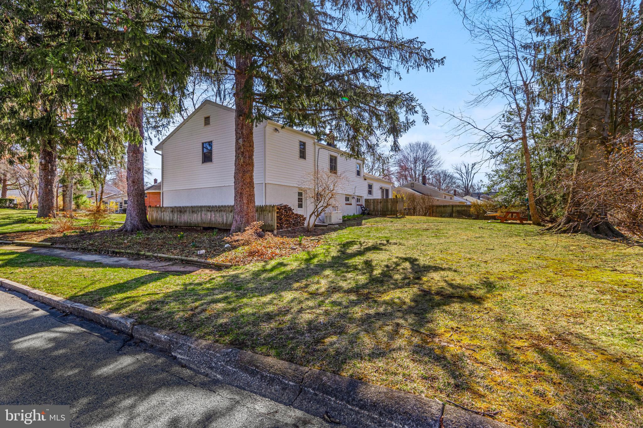 GARRETT HILL - Residential