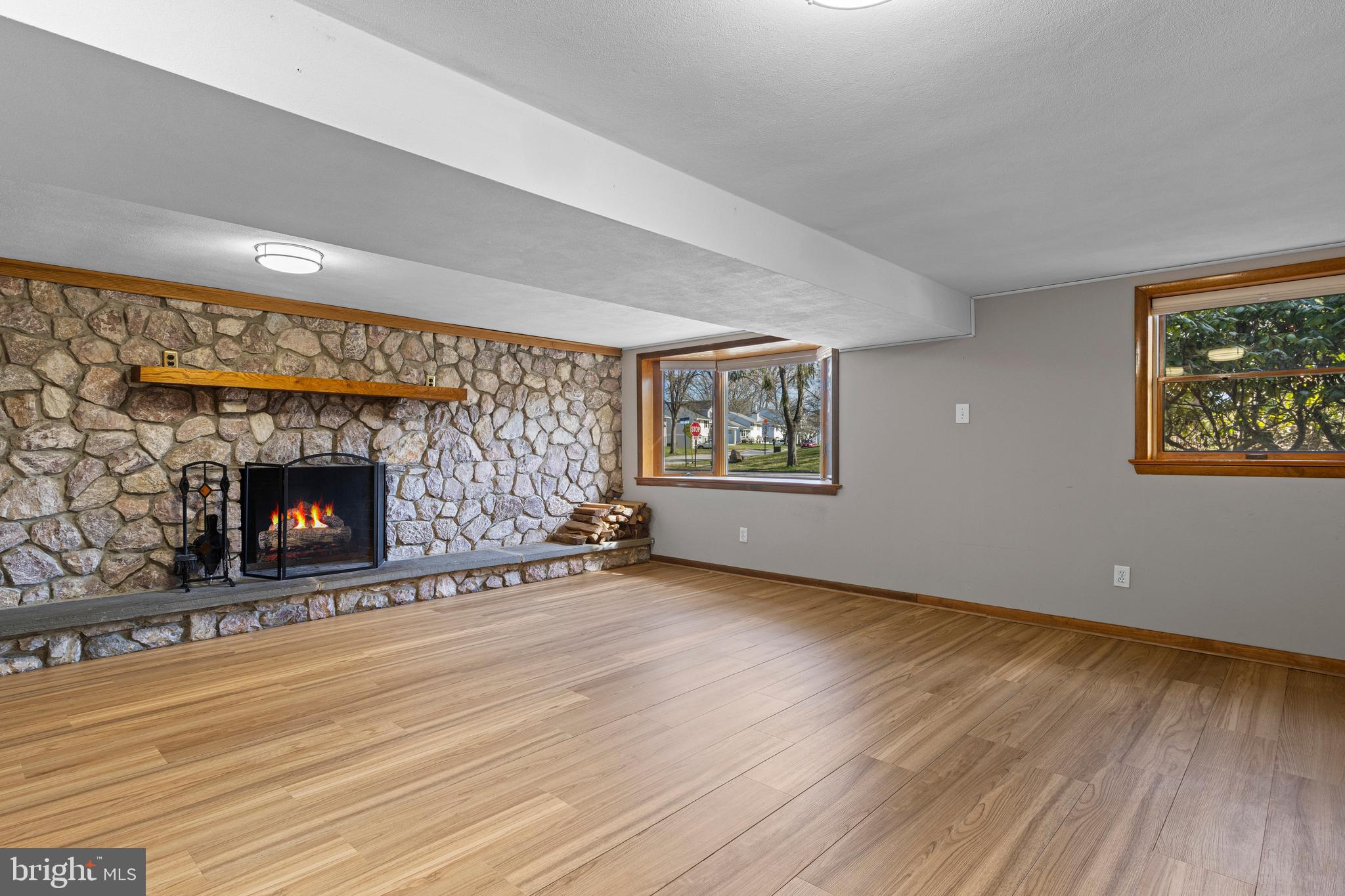 GARRETT HILL - Residential