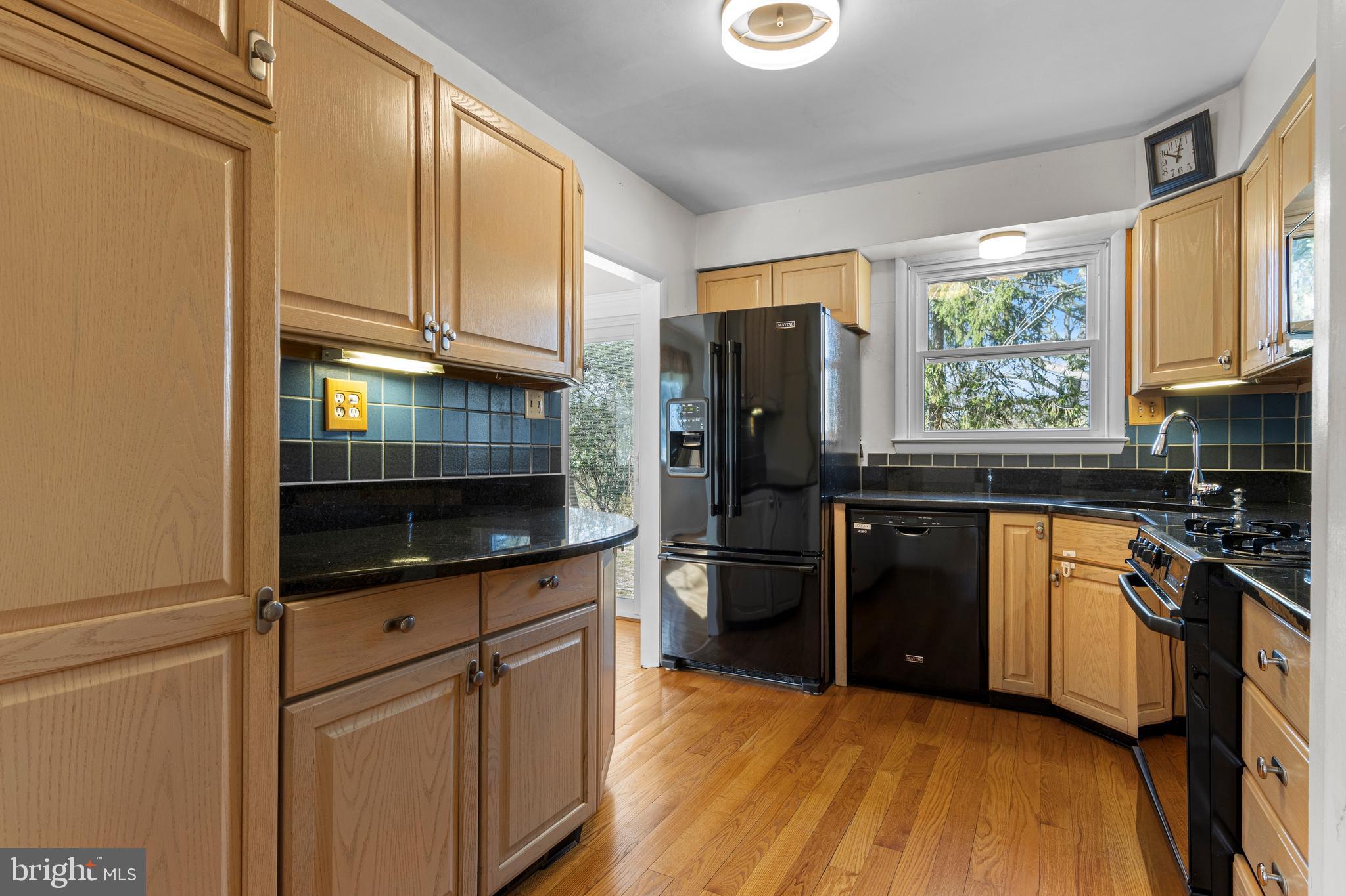 GARRETT HILL - Residential