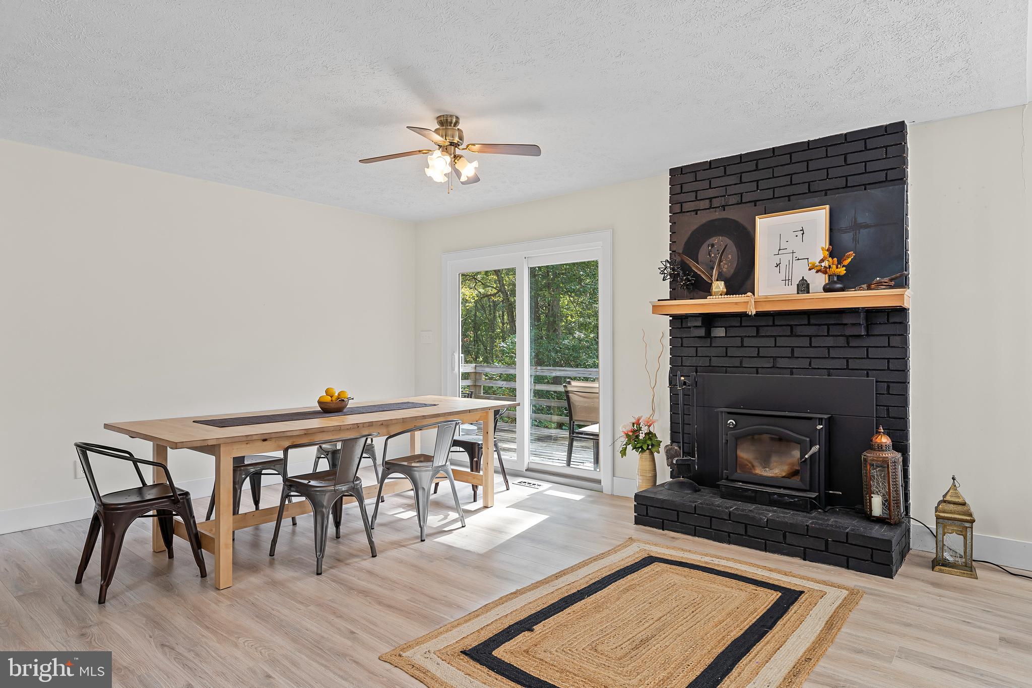 WHITE OAK - Residential