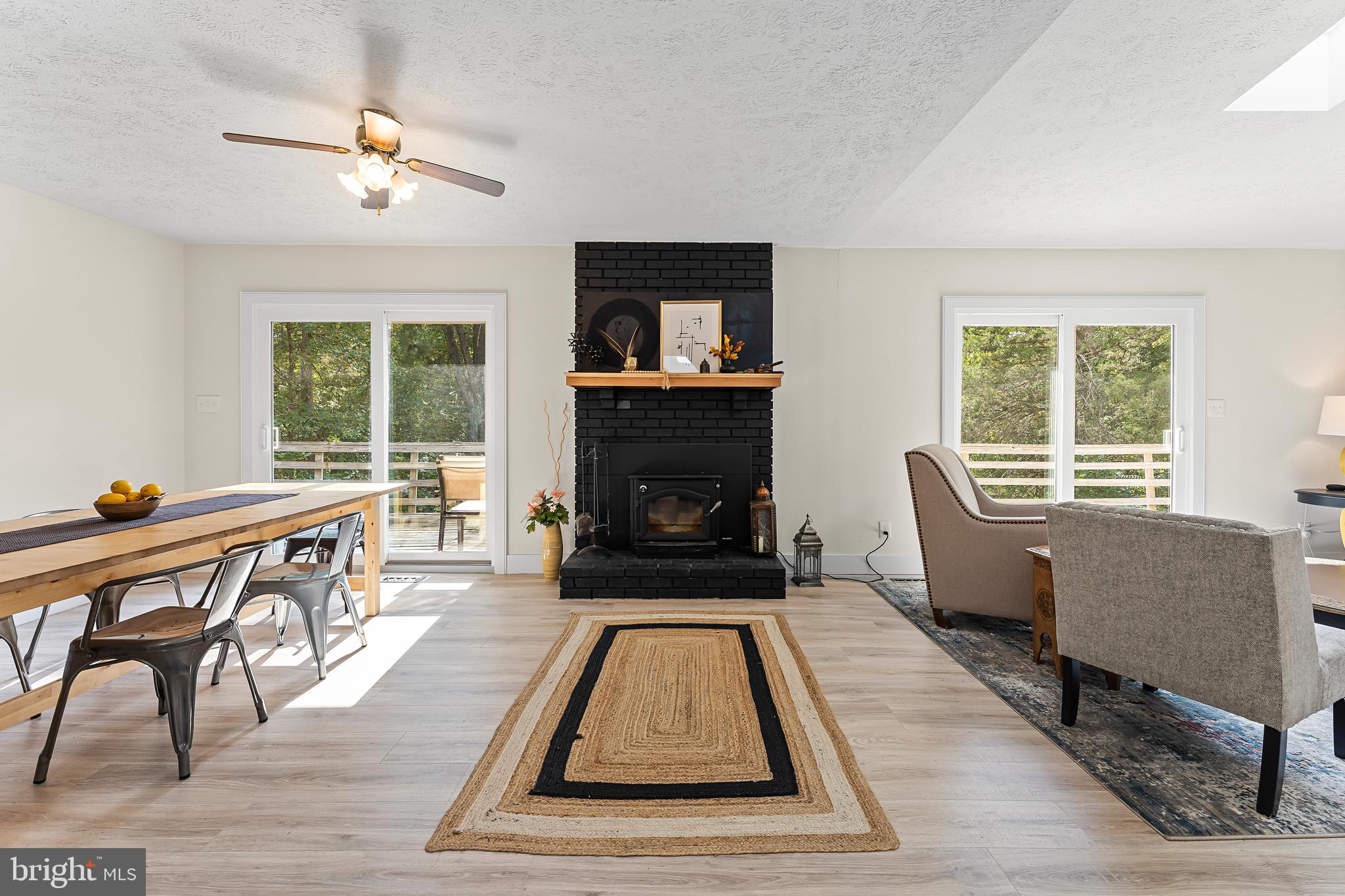 WHITE OAK - Residential