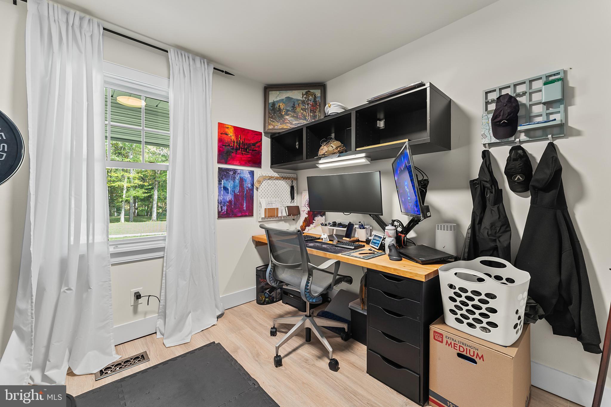 WHITE OAK - Residential