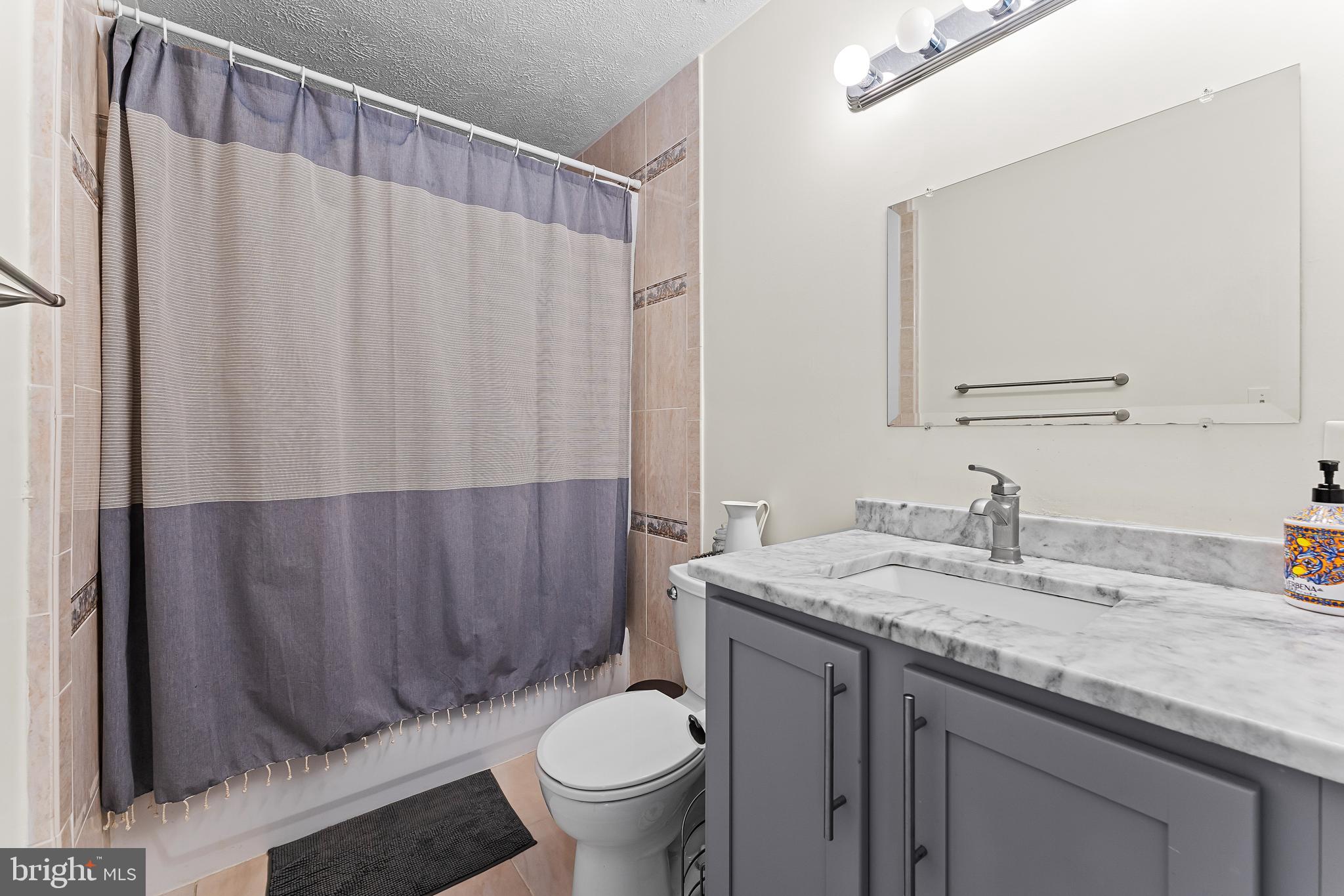 WHITE OAK - Residential