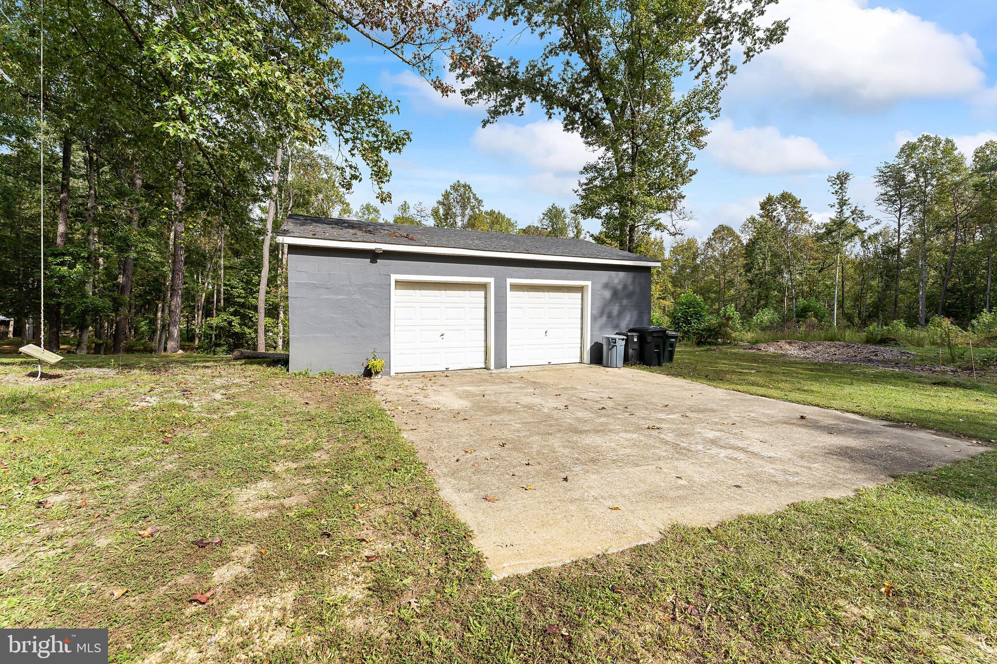 WHITE OAK - Residential