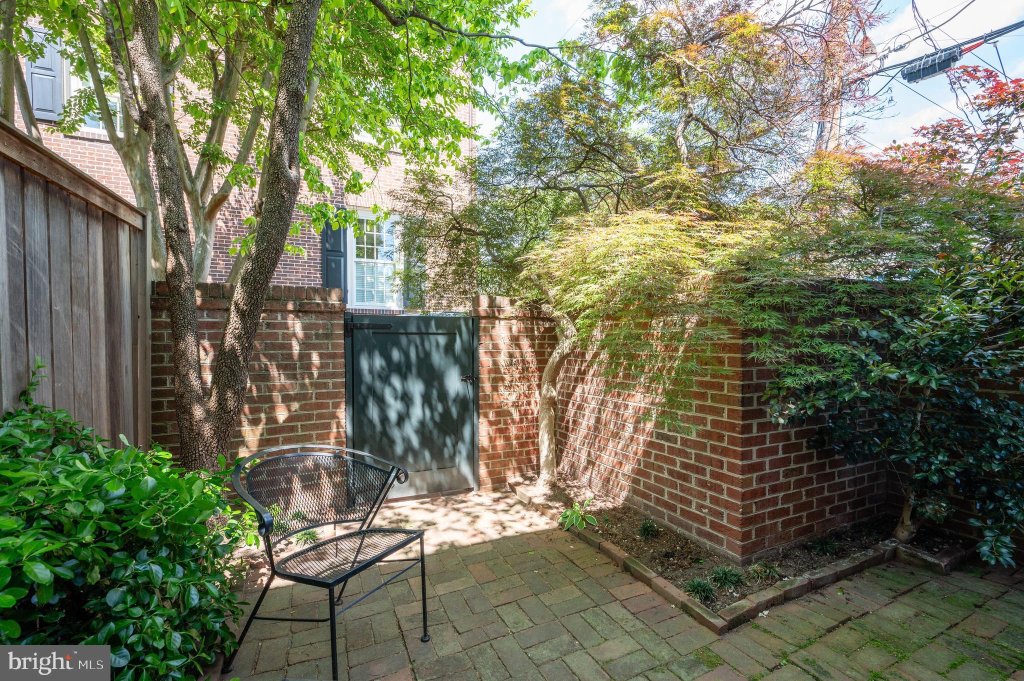 368 N SAINT ASAPH STREET