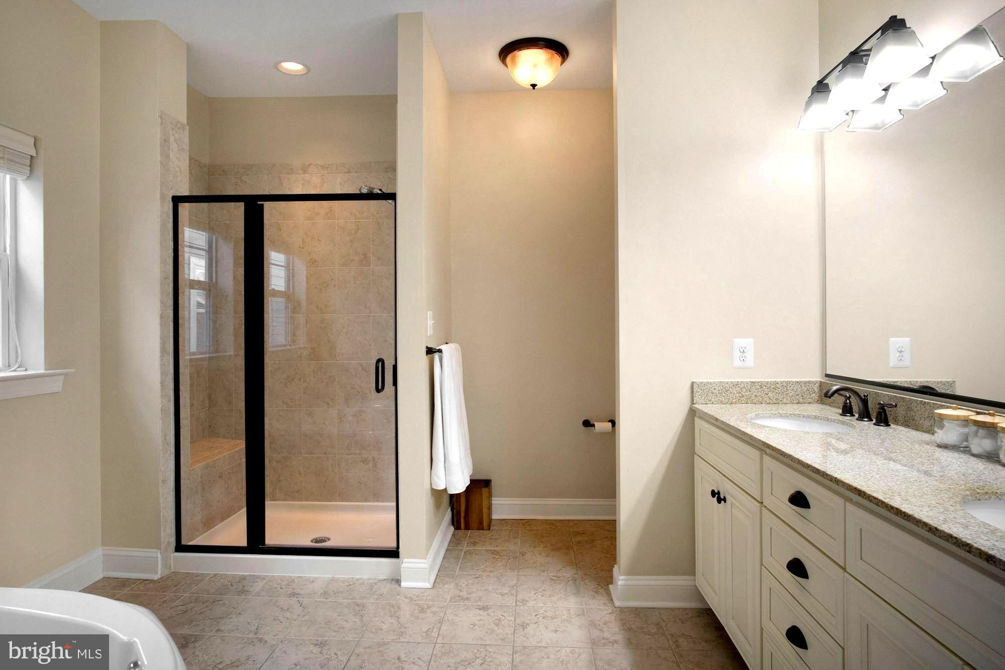 GIBSONS GRANT - Residential