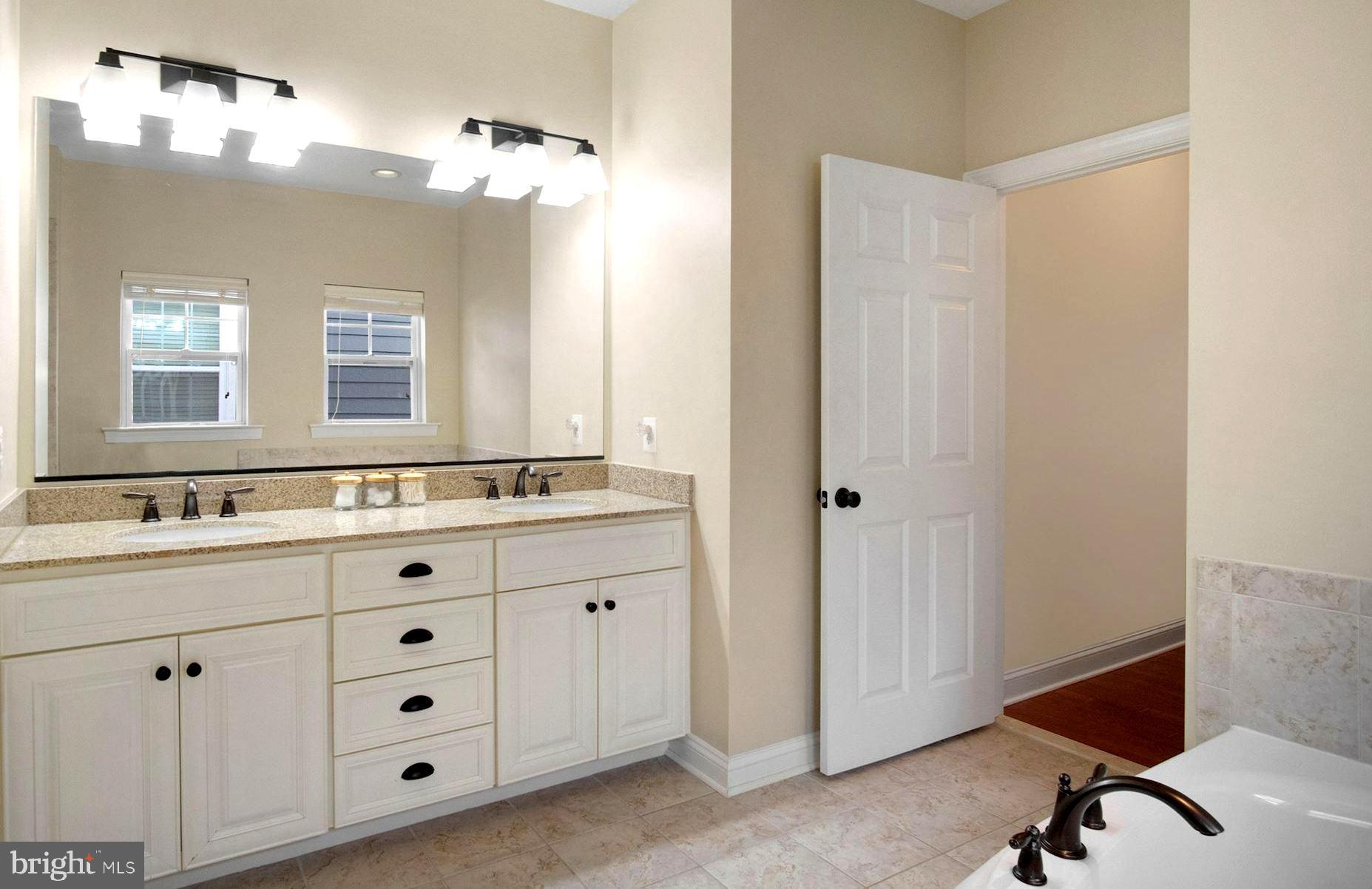 GIBSONS GRANT - Residential