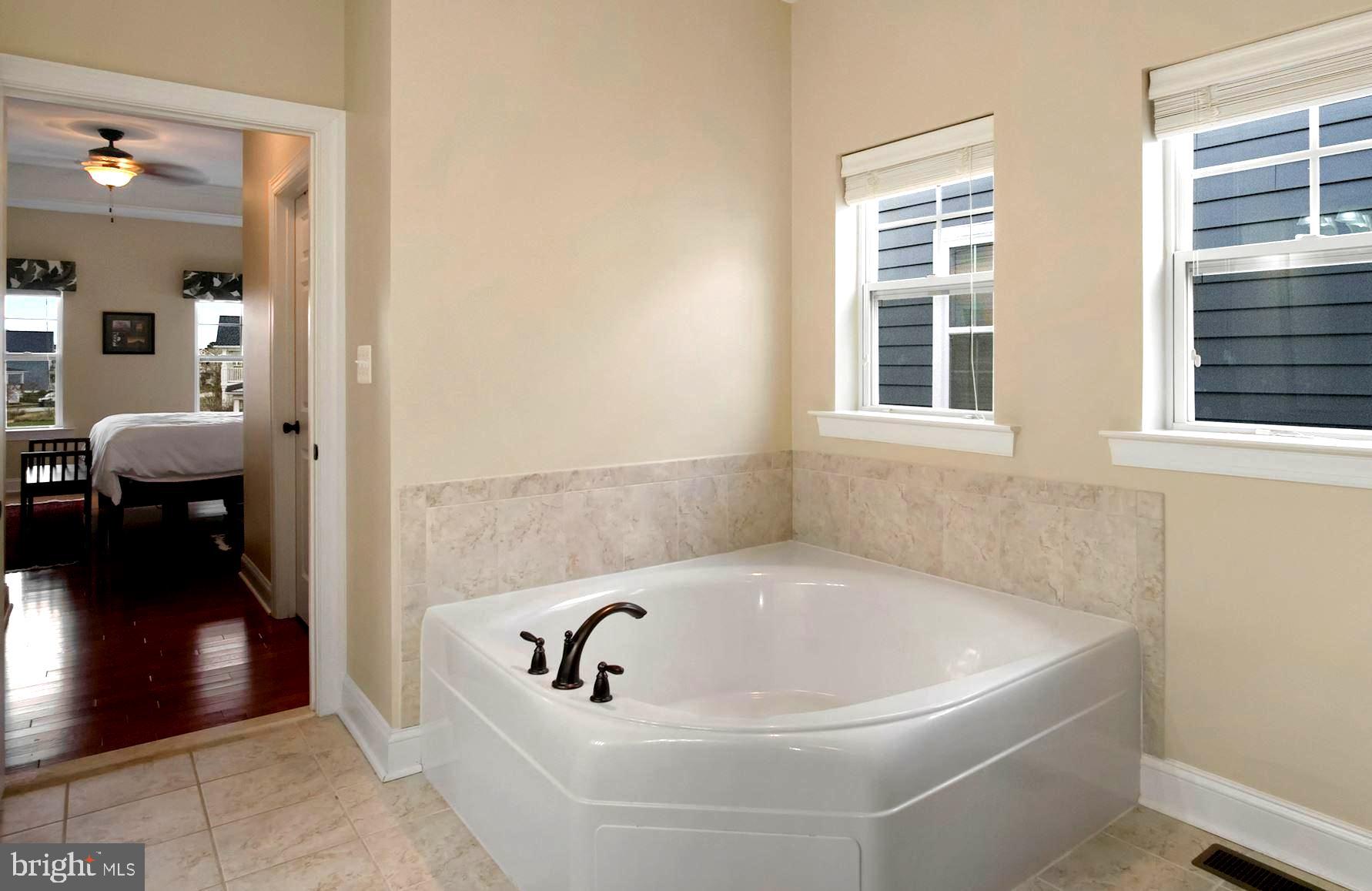 GIBSONS GRANT - Residential