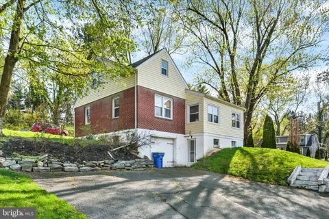 4931 Chambers Hill Road, Harrisburg, PA 17111 - #: PADA2058774