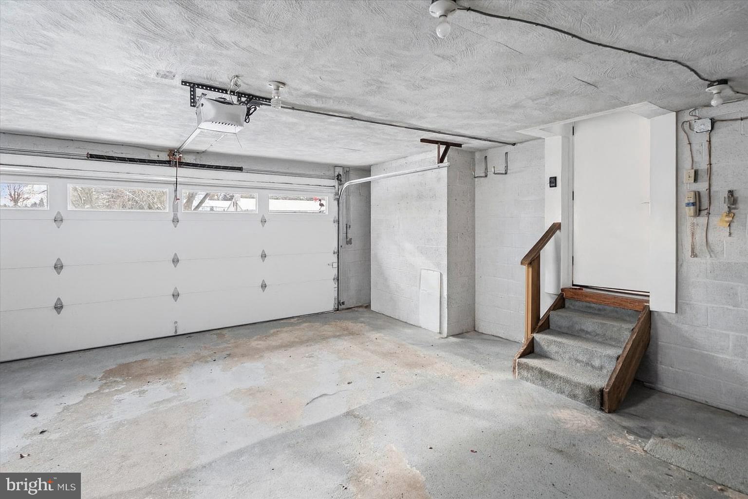 MINE BANK - Residential