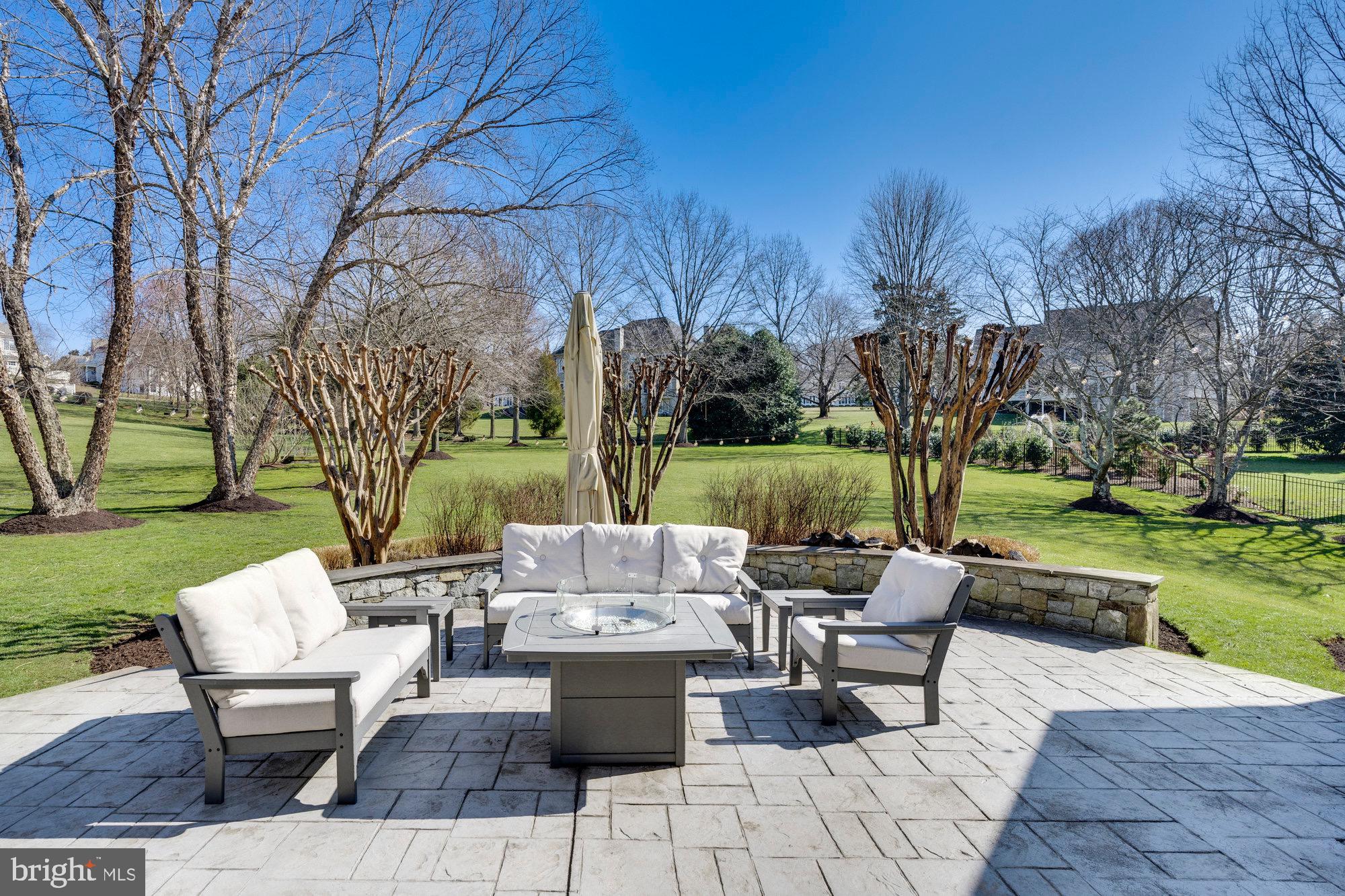 FULL CRY FARM - Residential