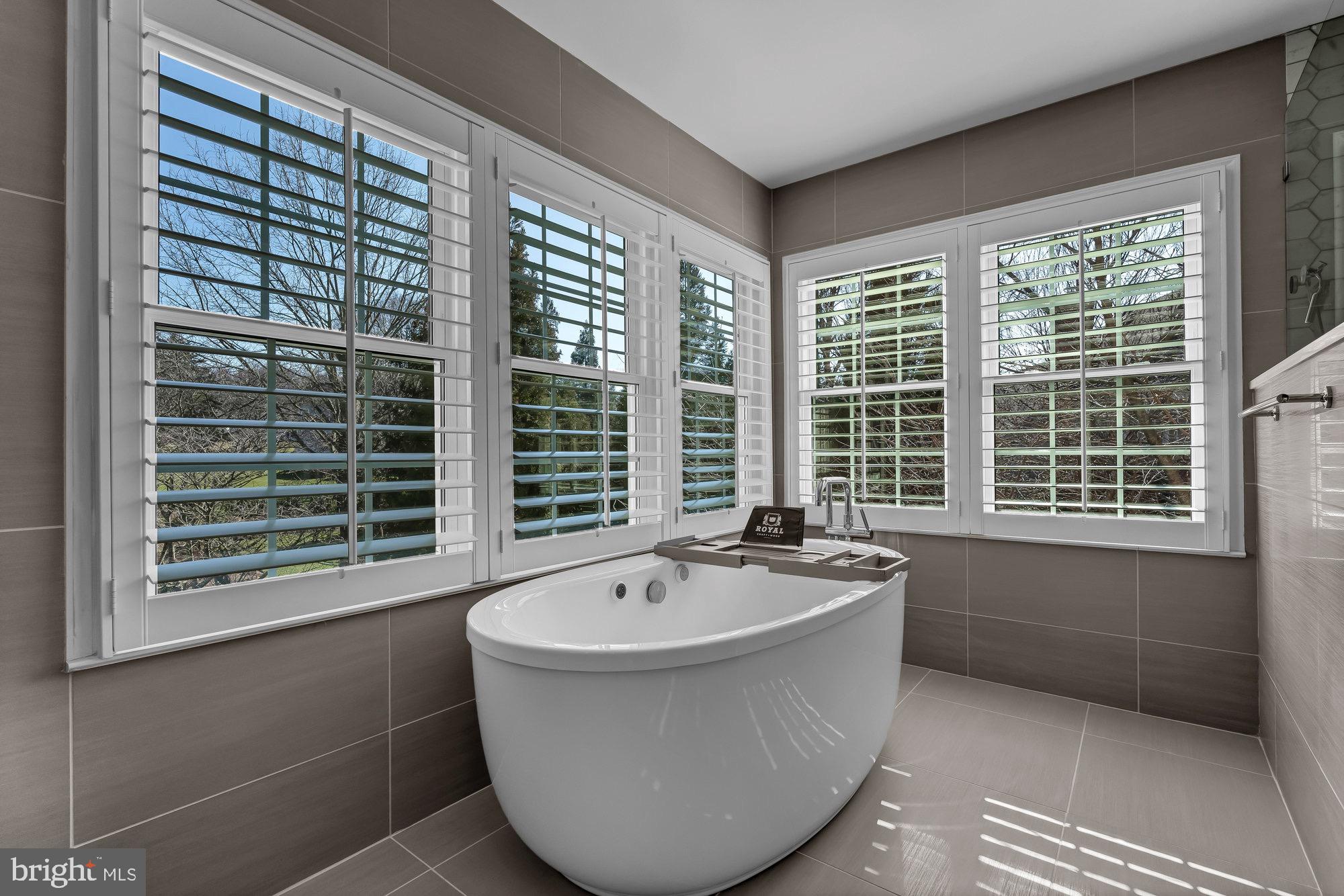 FULL CRY FARM - Residential