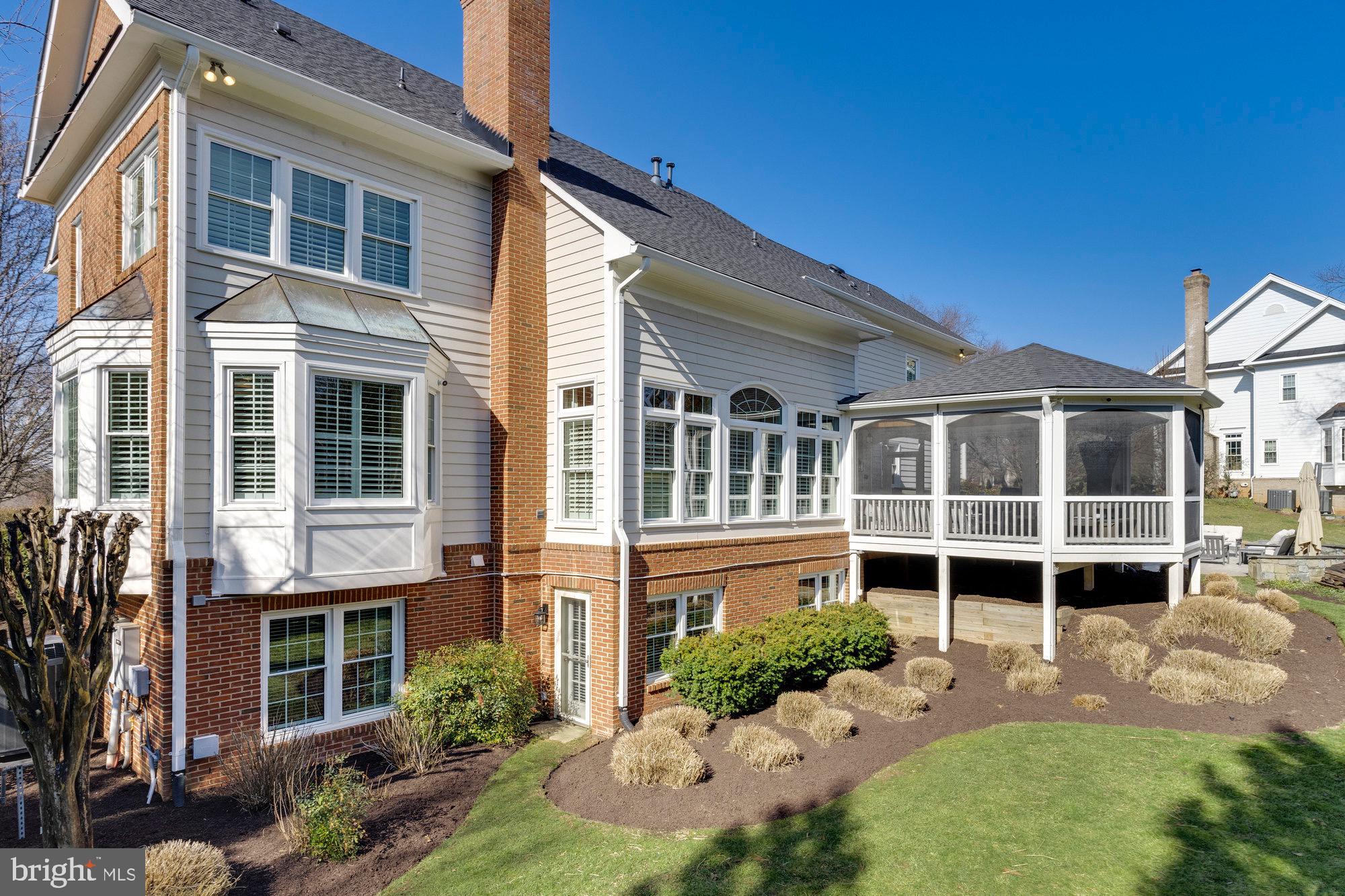 FULL CRY FARM - Residential