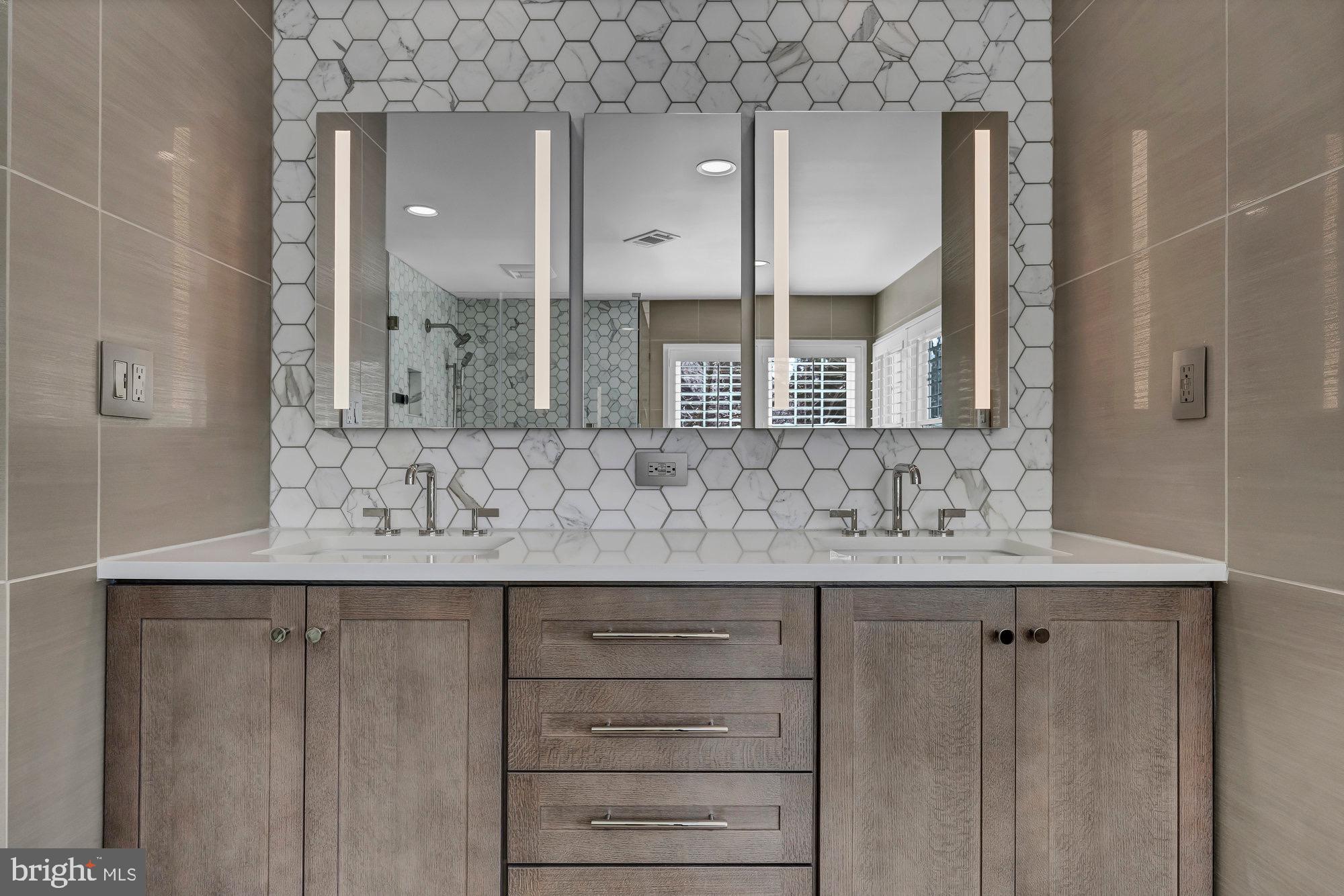 FULL CRY FARM - Residential