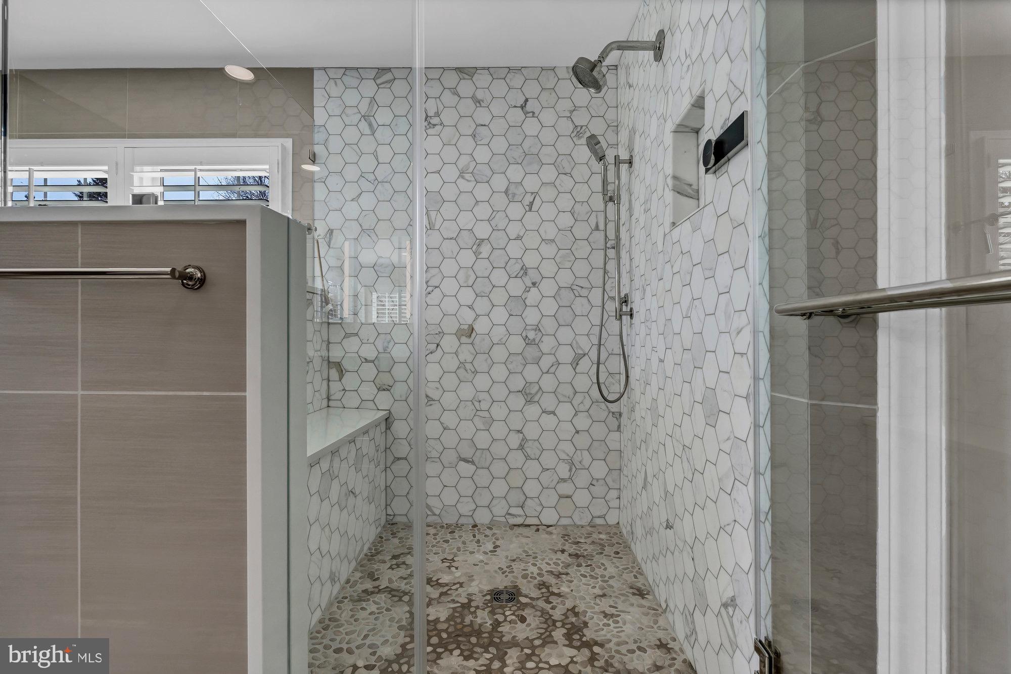 FULL CRY FARM - Residential