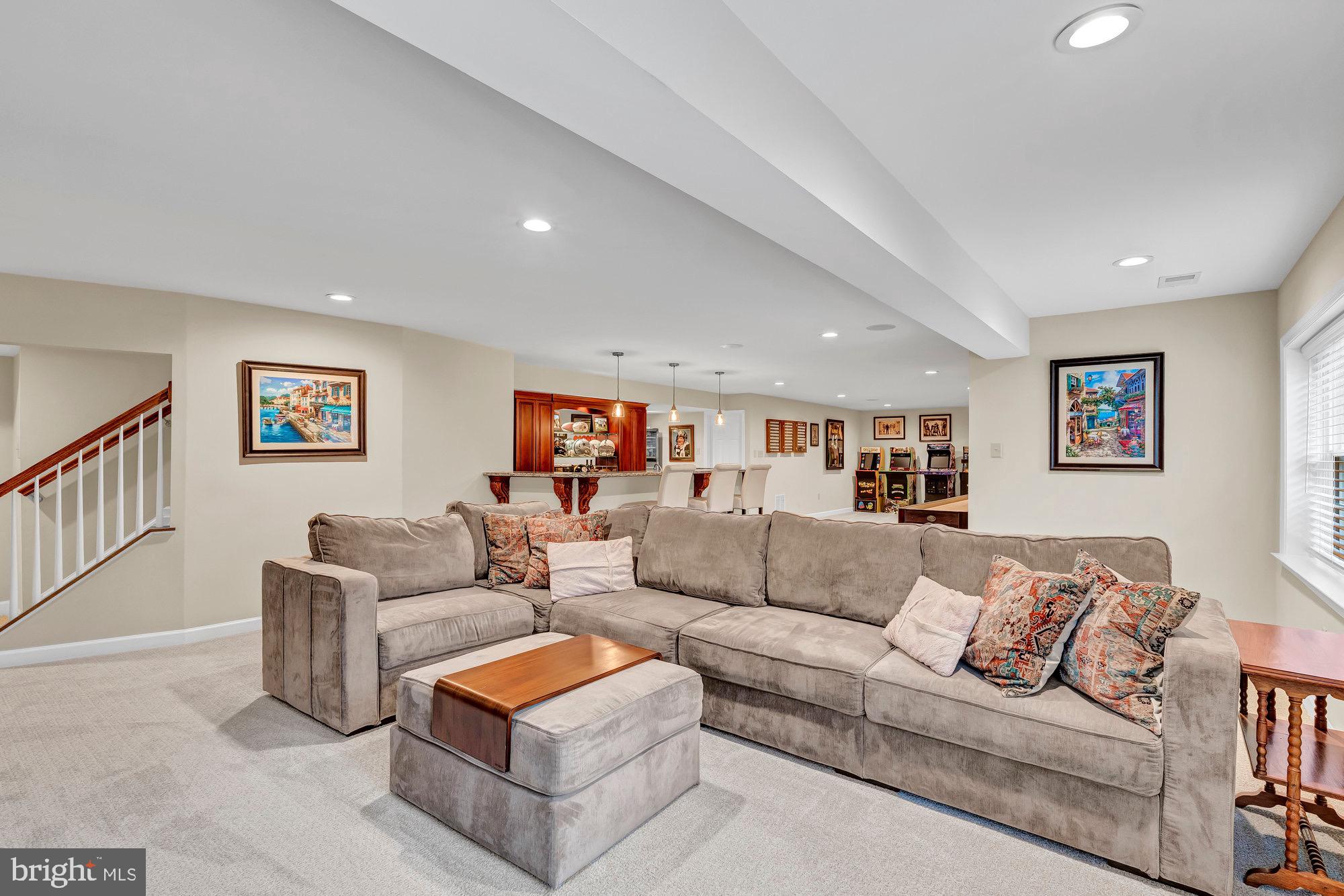 FULL CRY FARM - Residential