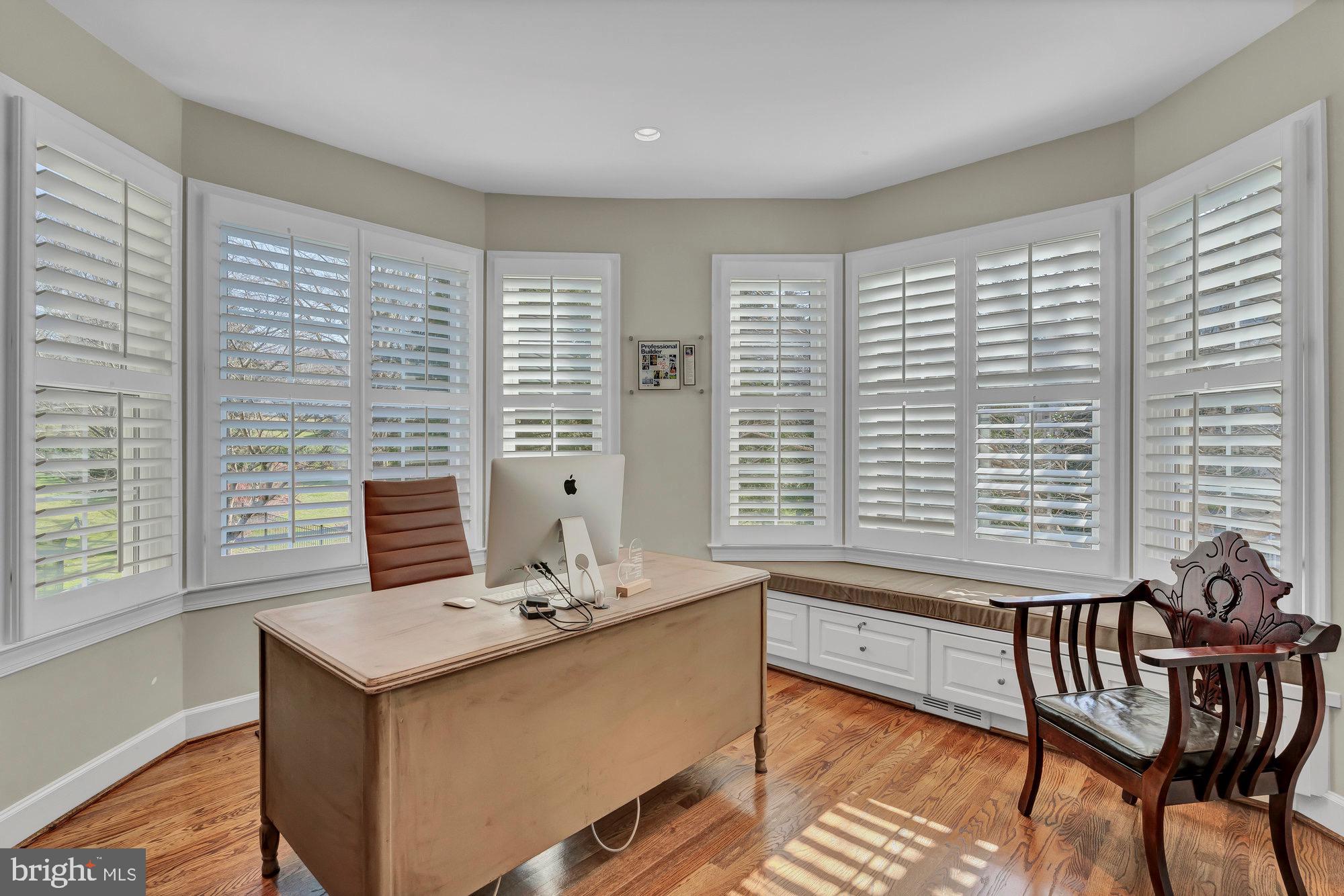 FULL CRY FARM - Residential