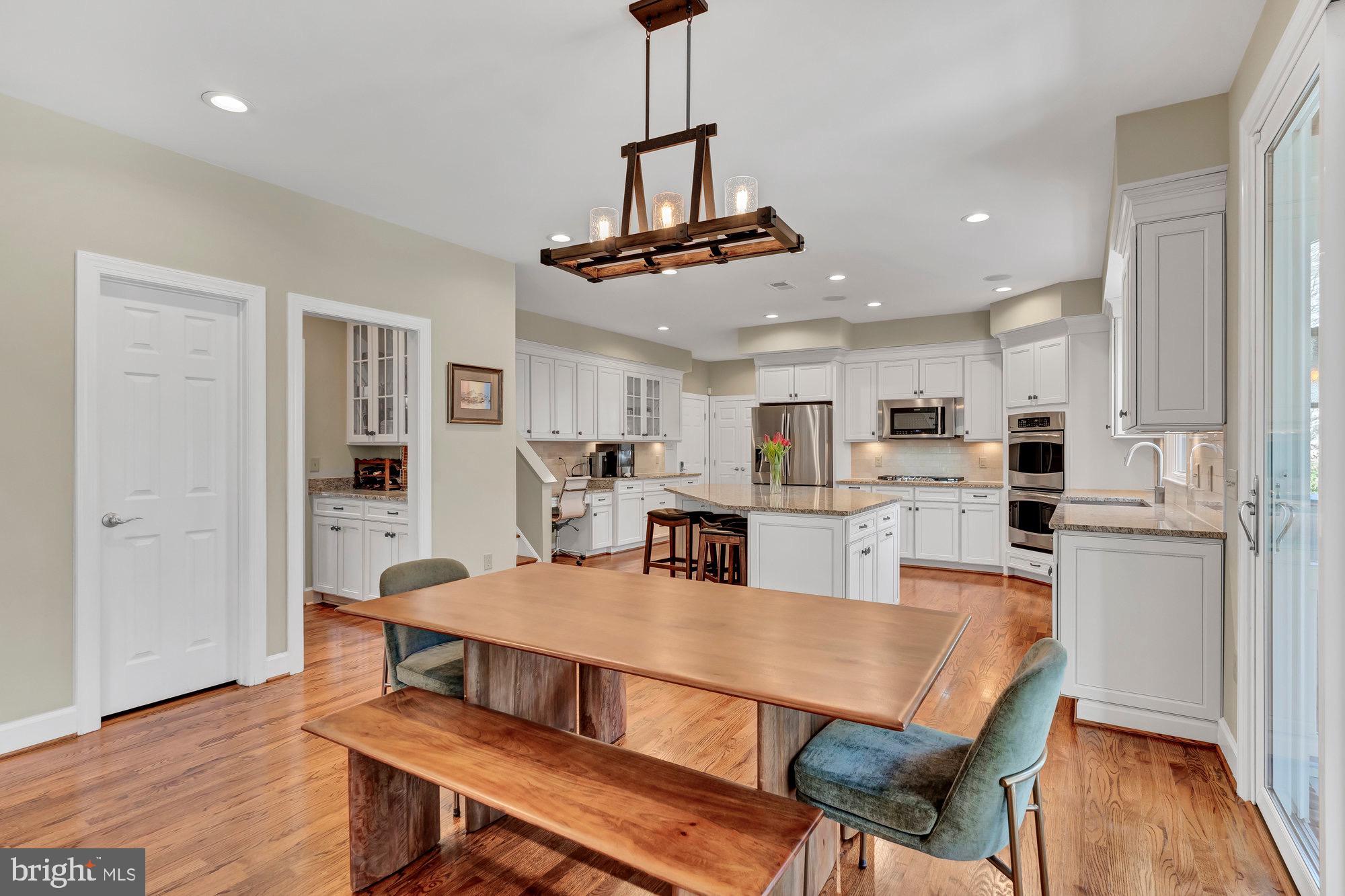 FULL CRY FARM - Residential