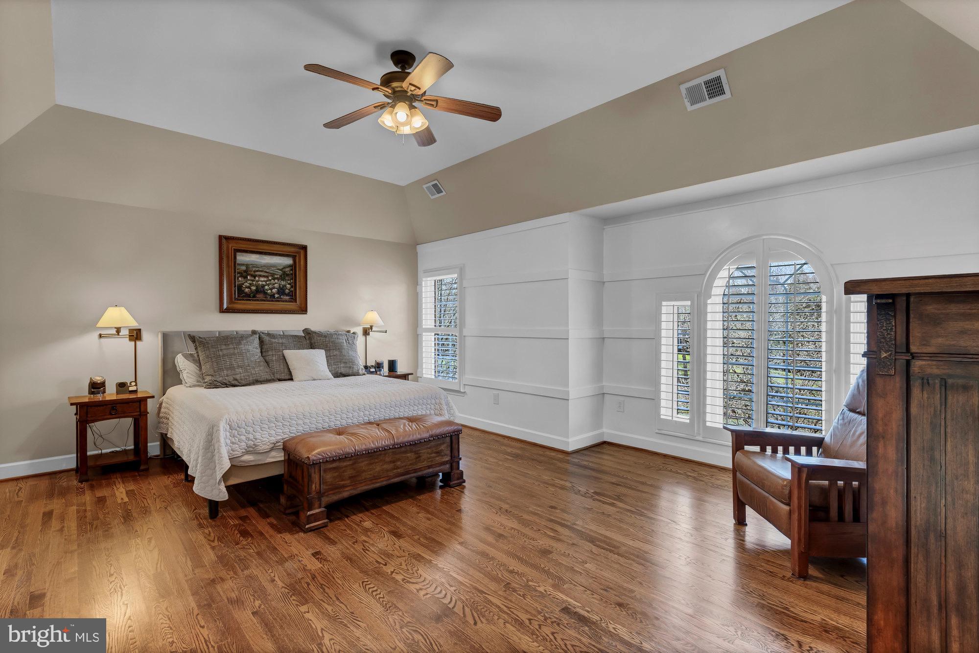 FULL CRY FARM - Residential