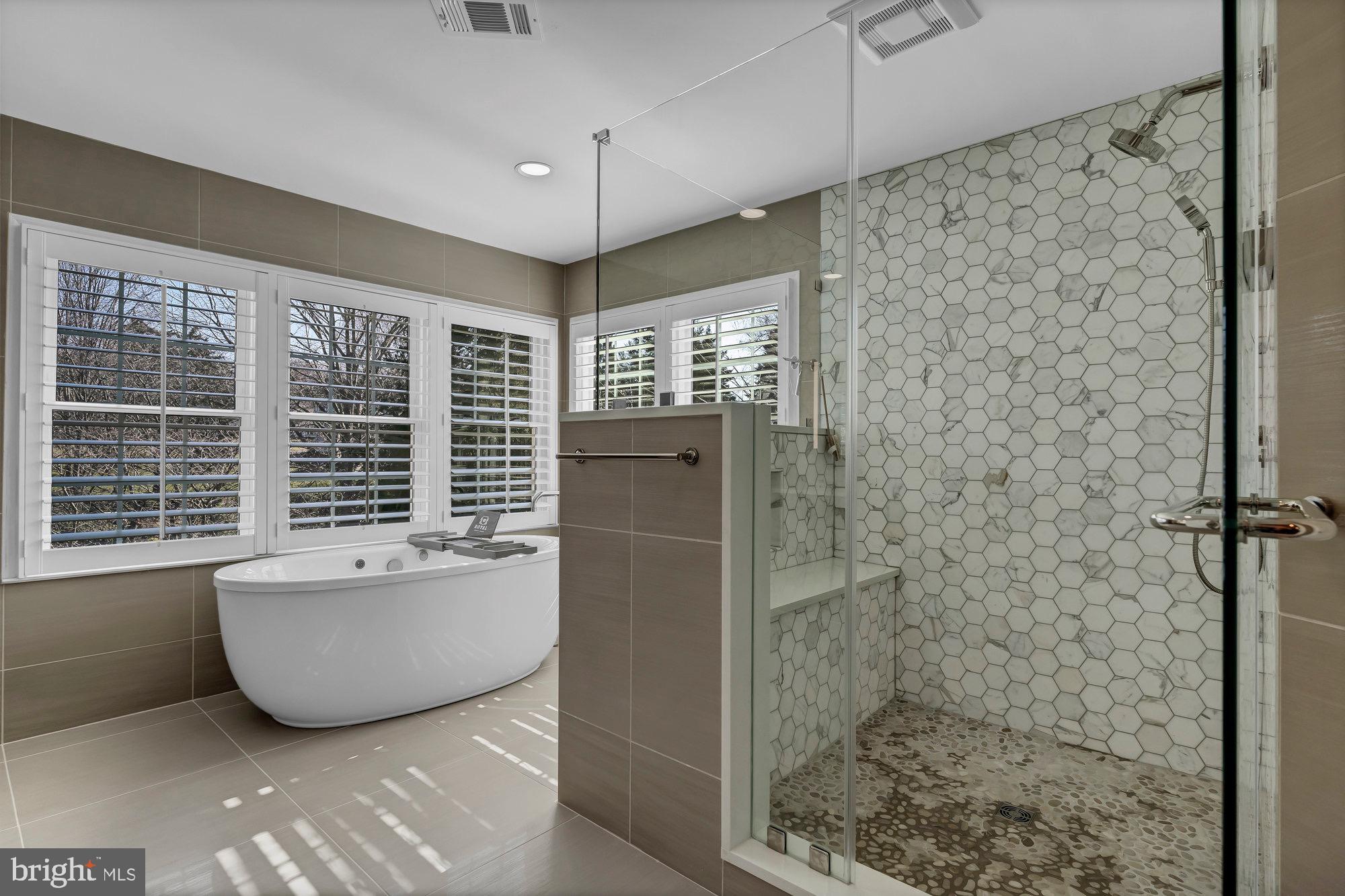 FULL CRY FARM - Residential